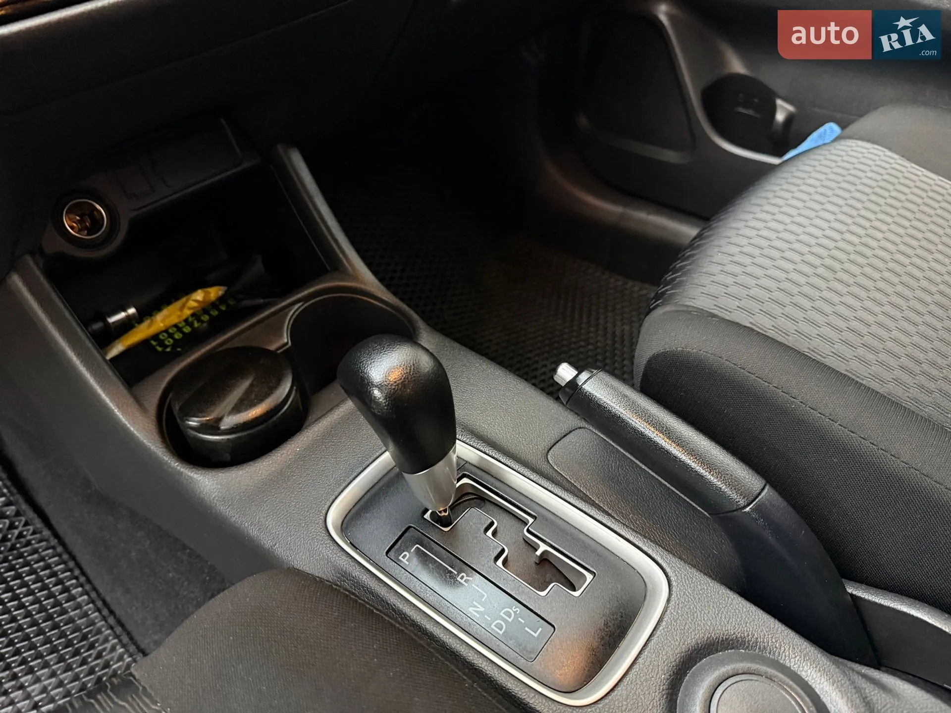 2014 Mitsubishi Outlander - мініатюра 37