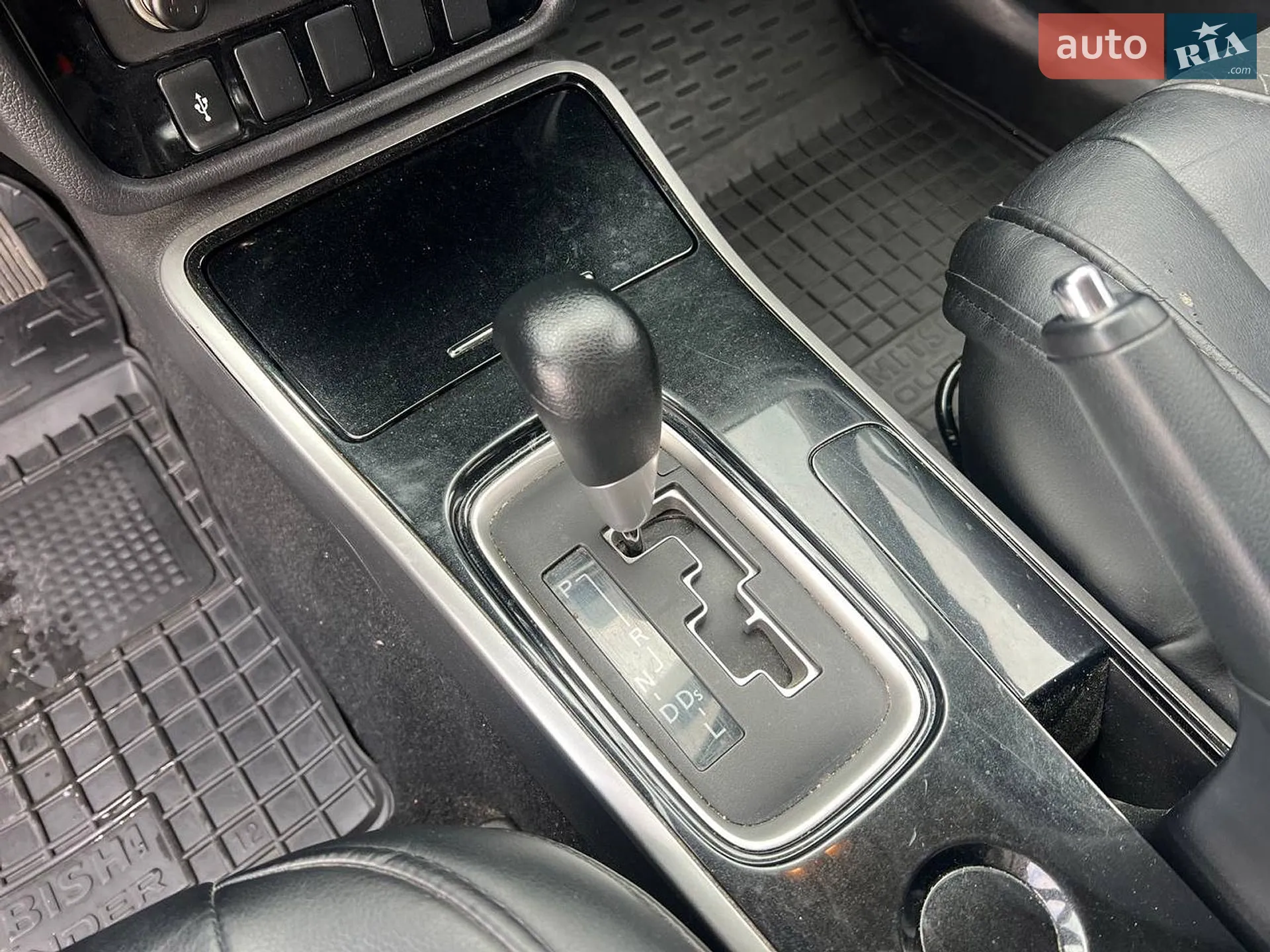 2019 Mitsubishi Outlander - мініатюра 33