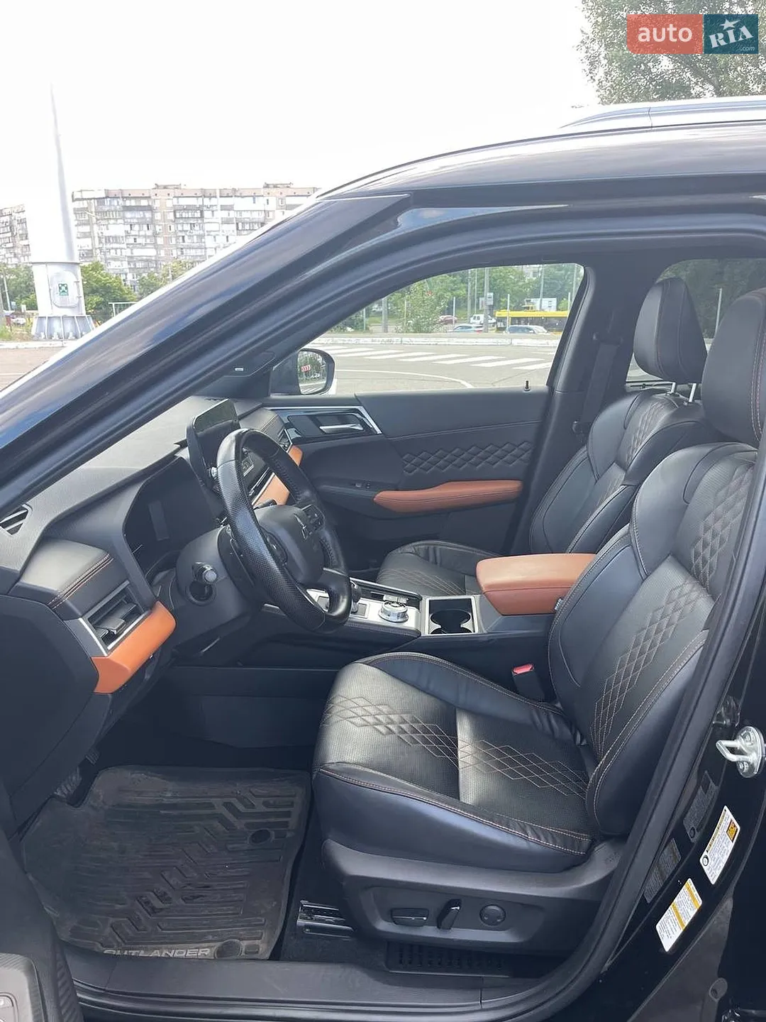 2021 Mitsubishi Outlander - мініатюра 14