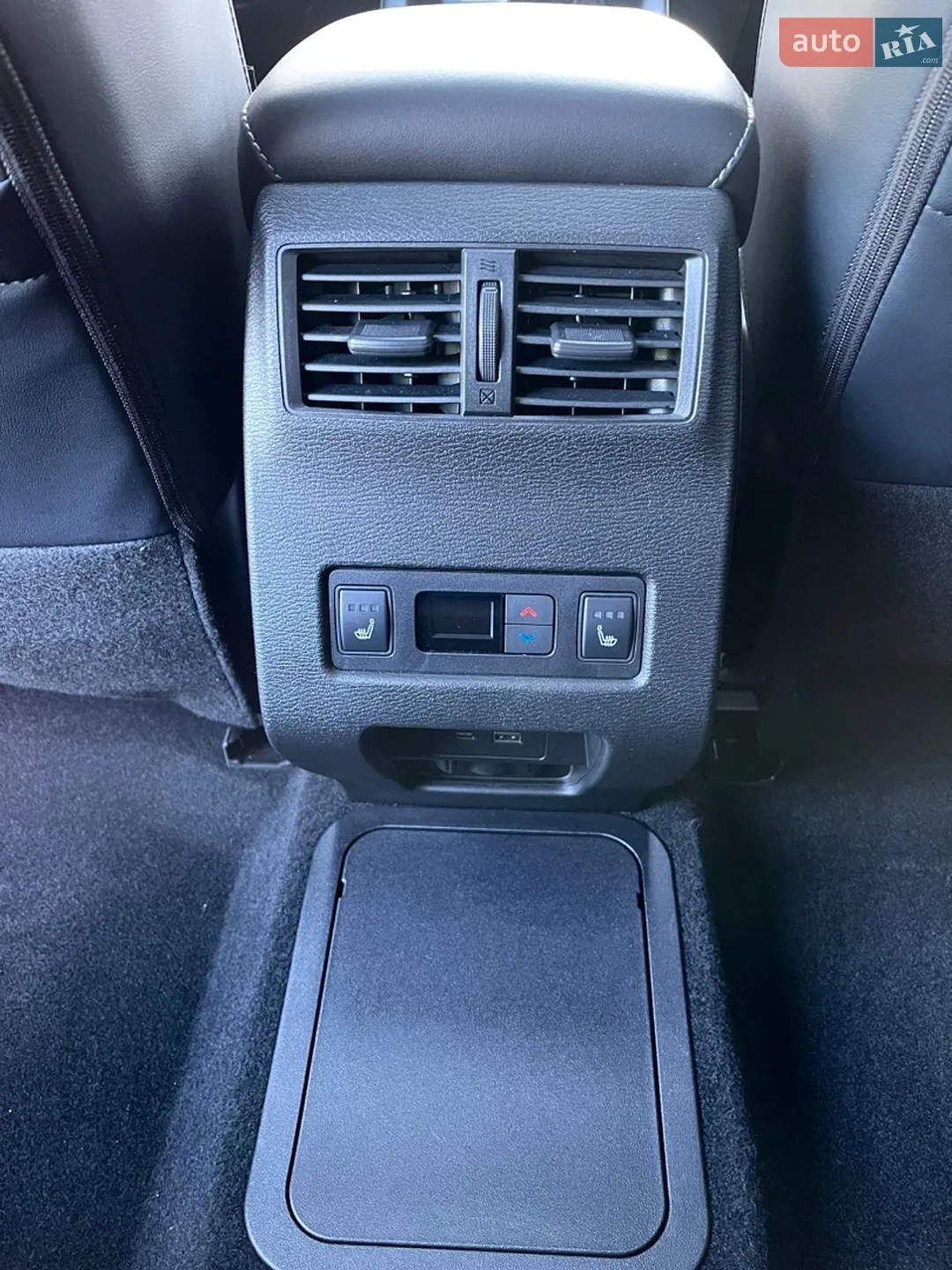 2025 Mitsubishi Outlander - мініатюра 49
