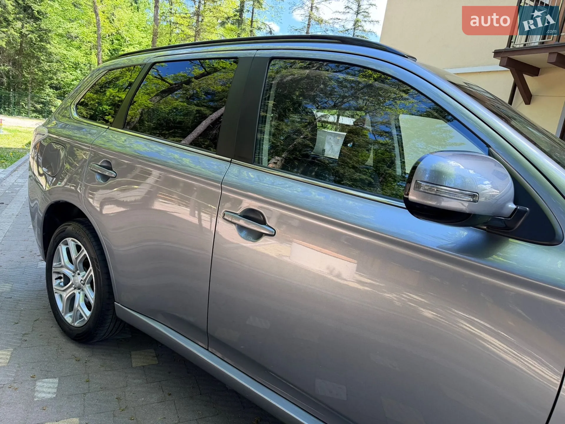 2014 Mitsubishi Outlander - мініатюра 14