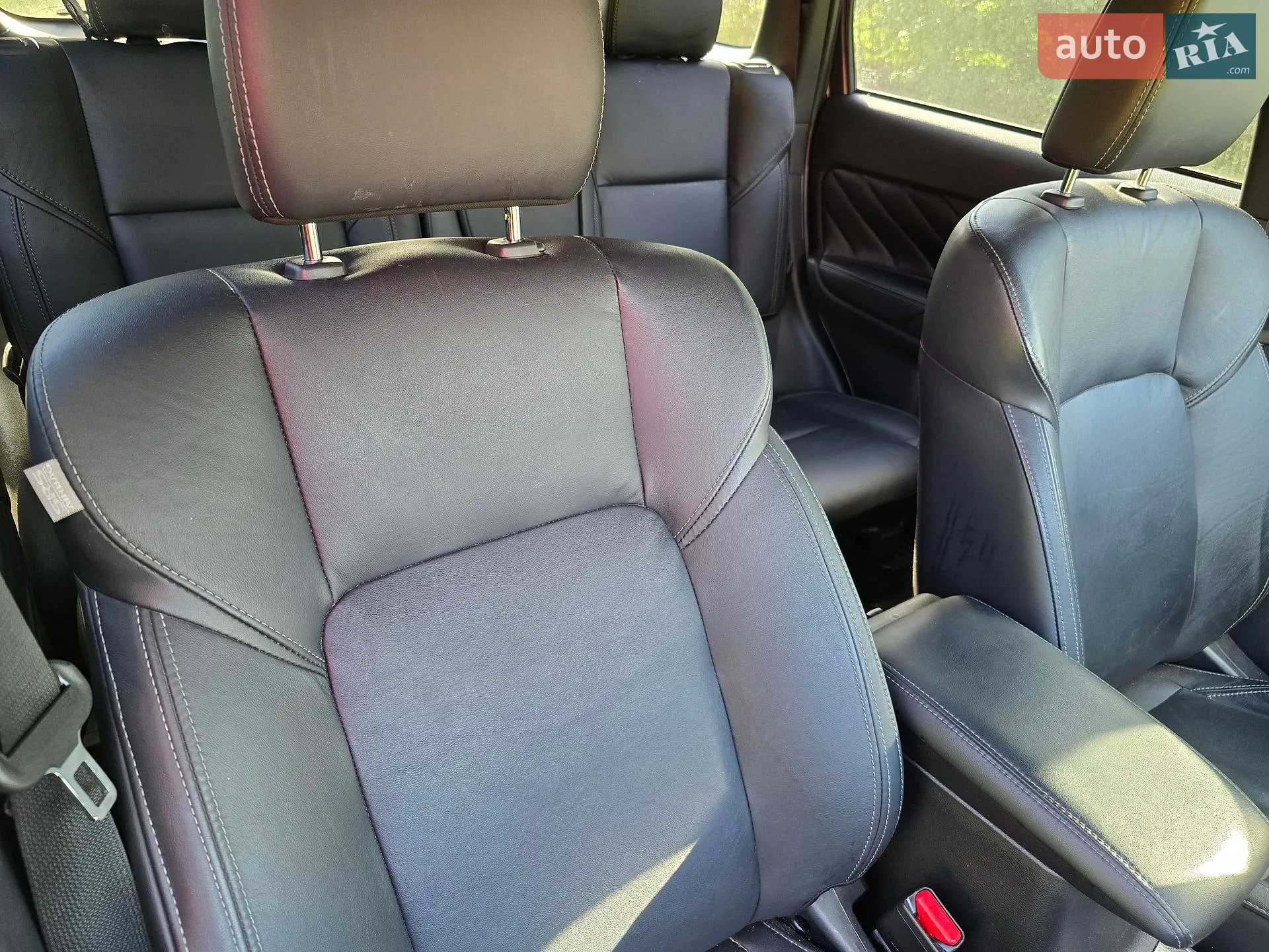 2020 Mitsubishi Outlander - мініатюра 8