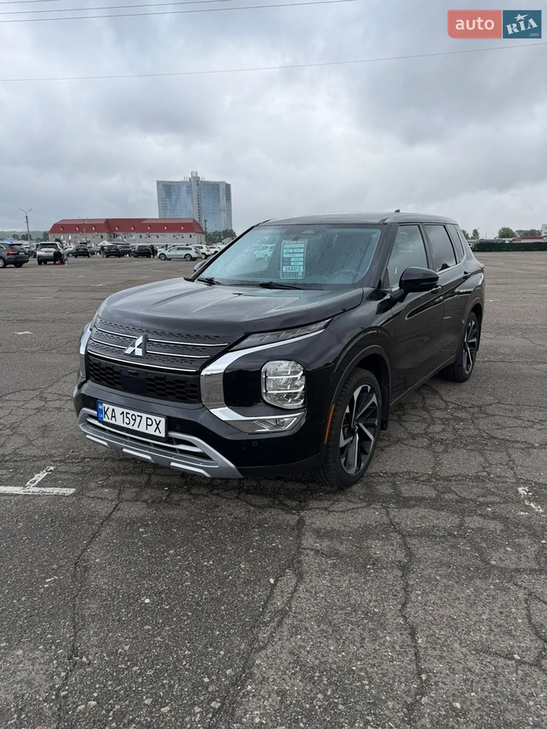 2021 Mitsubishi Outlander - мініатюра 2