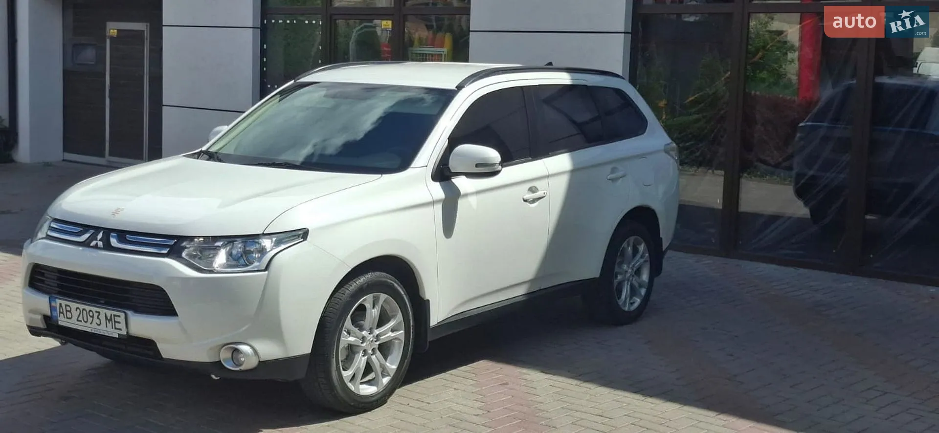 2013 Mitsubishi Outlander - мініатюра 2