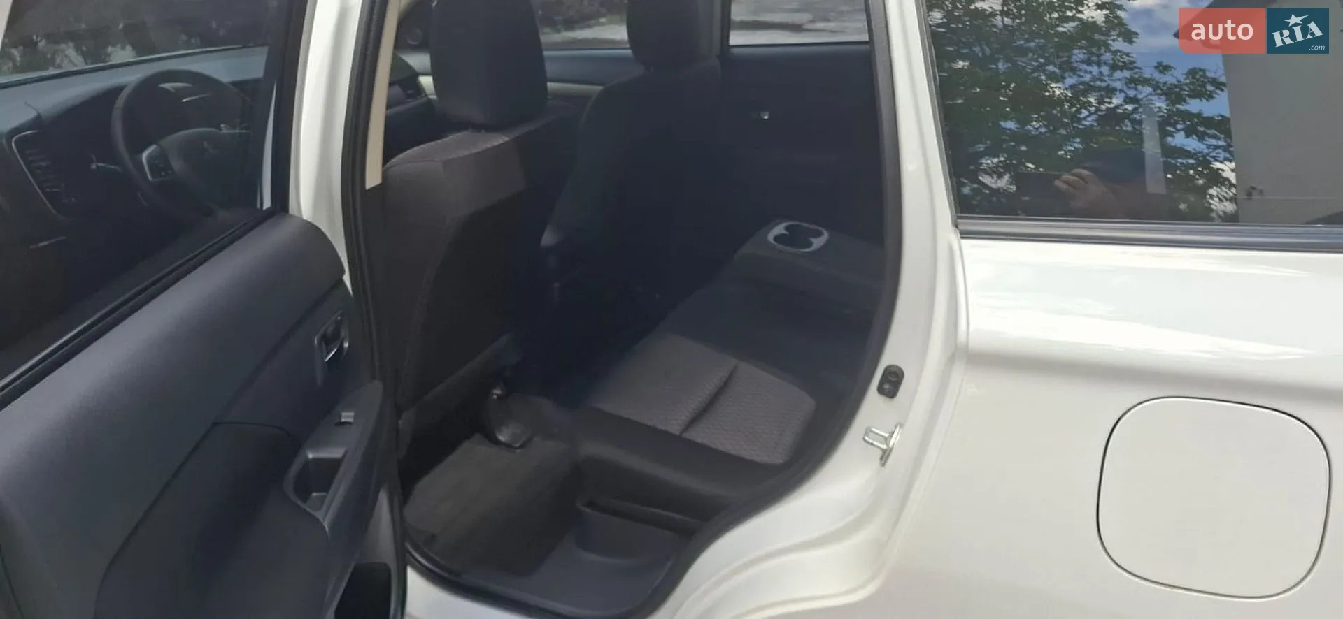 2013 Mitsubishi Outlander - мініатюра 15