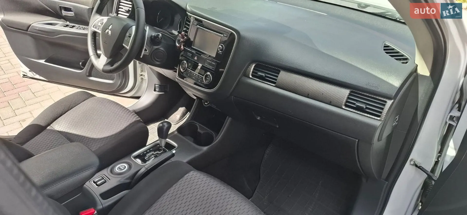 2013 Mitsubishi Outlander - мініатюра 20
