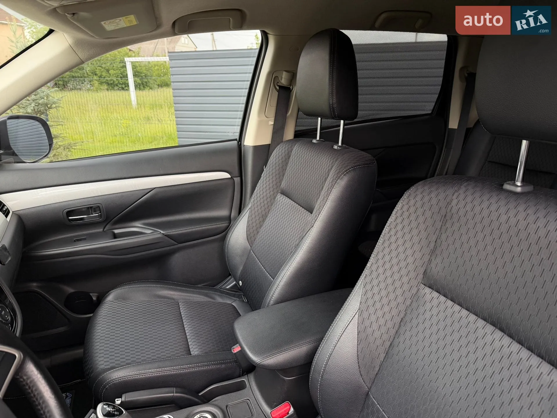 2014 Mitsubishi Outlander - мініатюра 36