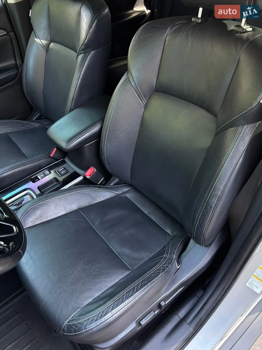2018 Mitsubishi Outlander - мініатюра 14