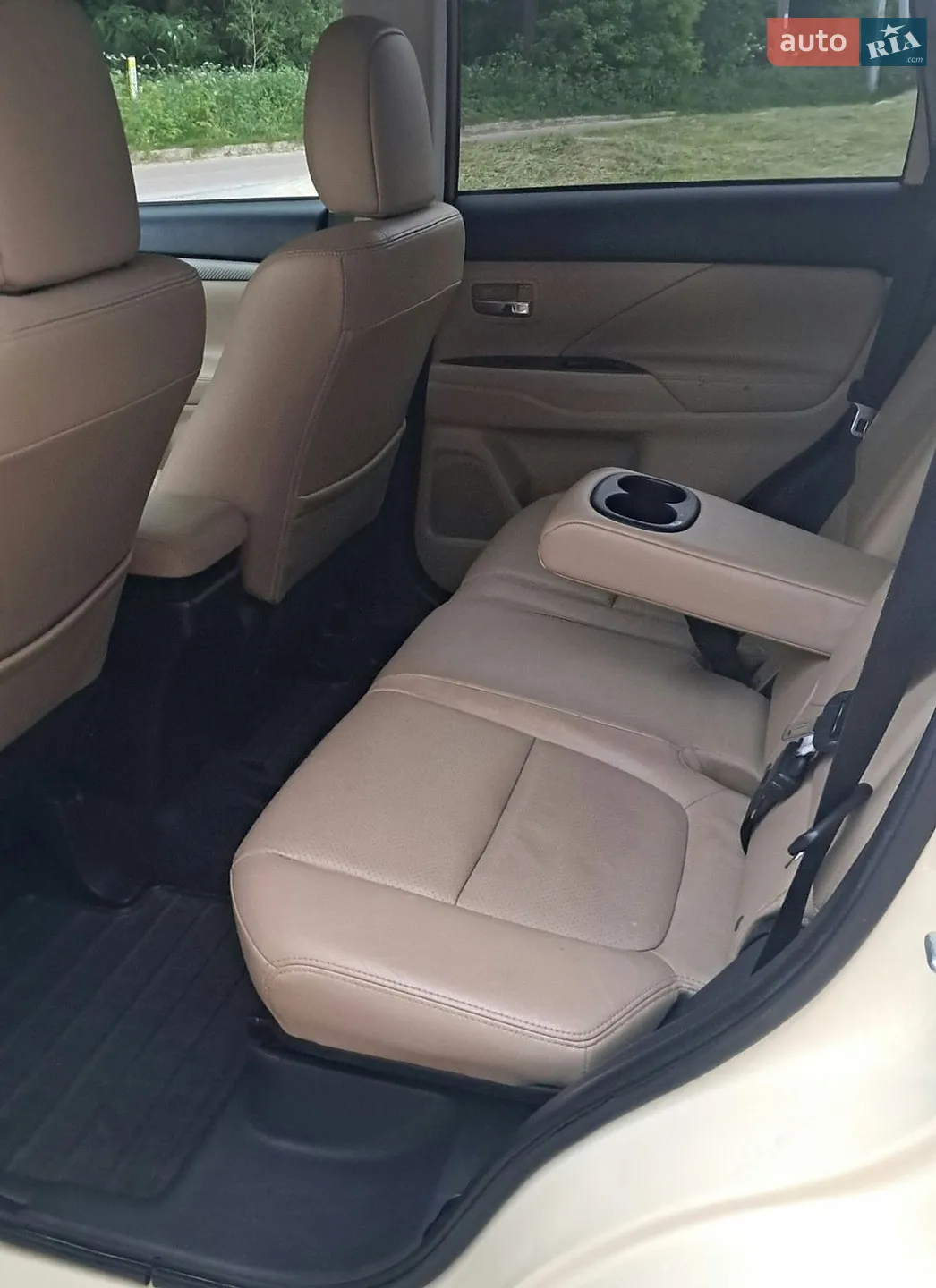 2012 Mitsubishi Outlander - мініатюра 27