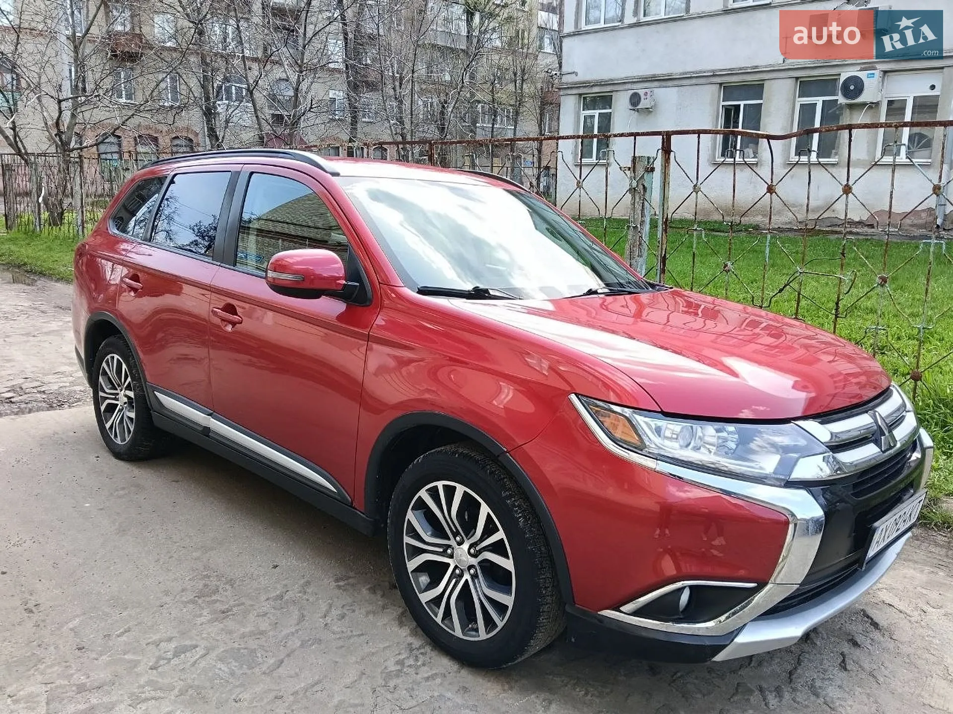 2016 Mitsubishi Outlander - мініатюра 3