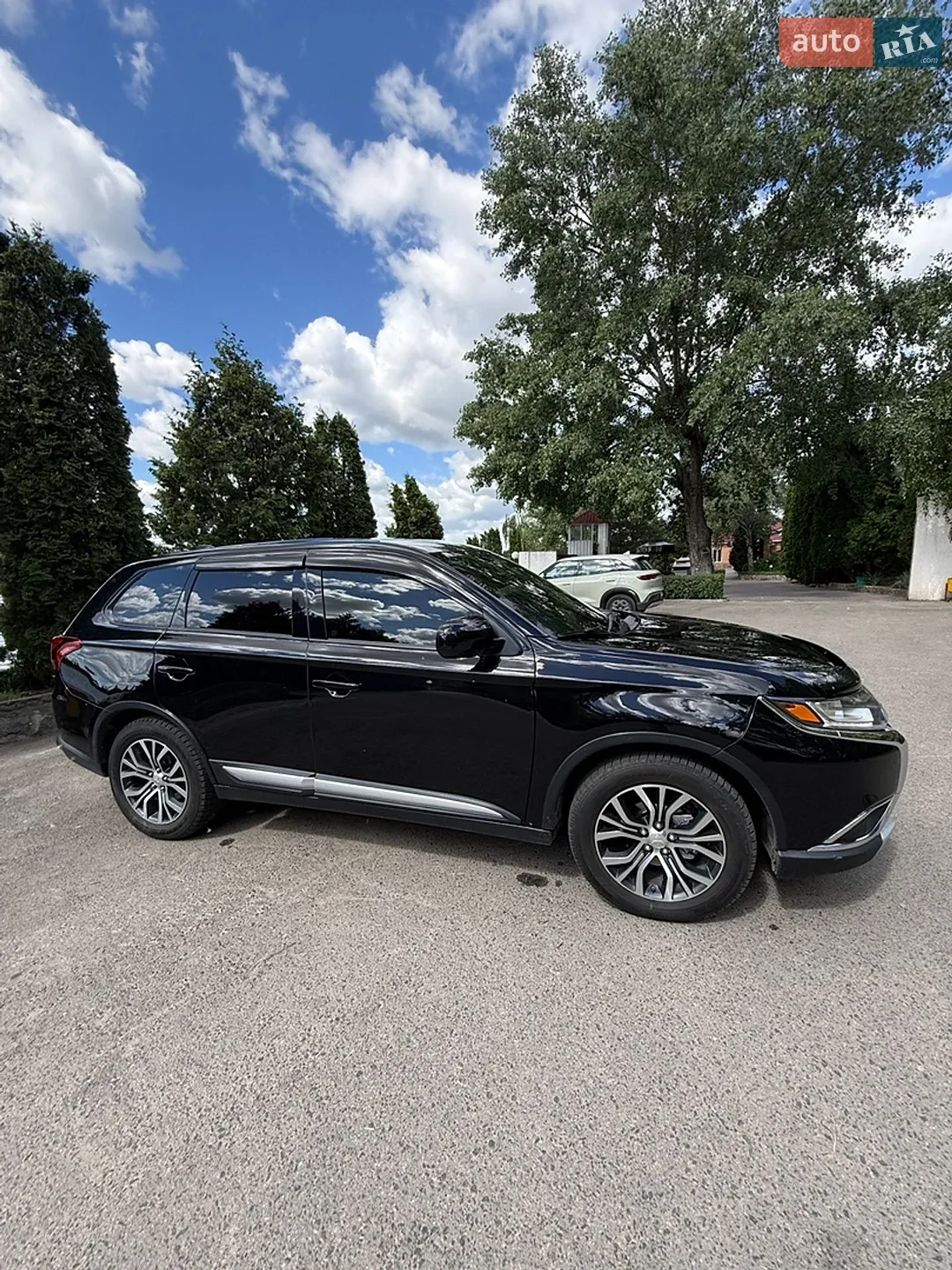 2016 Mitsubishi Outlander - мініатюра 9