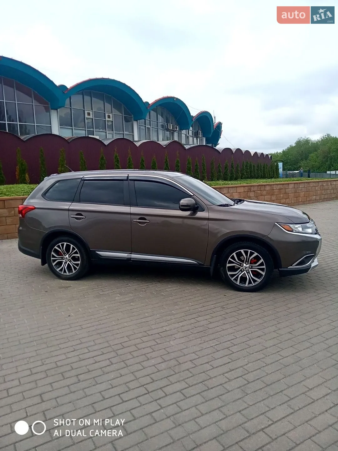 2015 Mitsubishi Outlander - мініатюра 12
