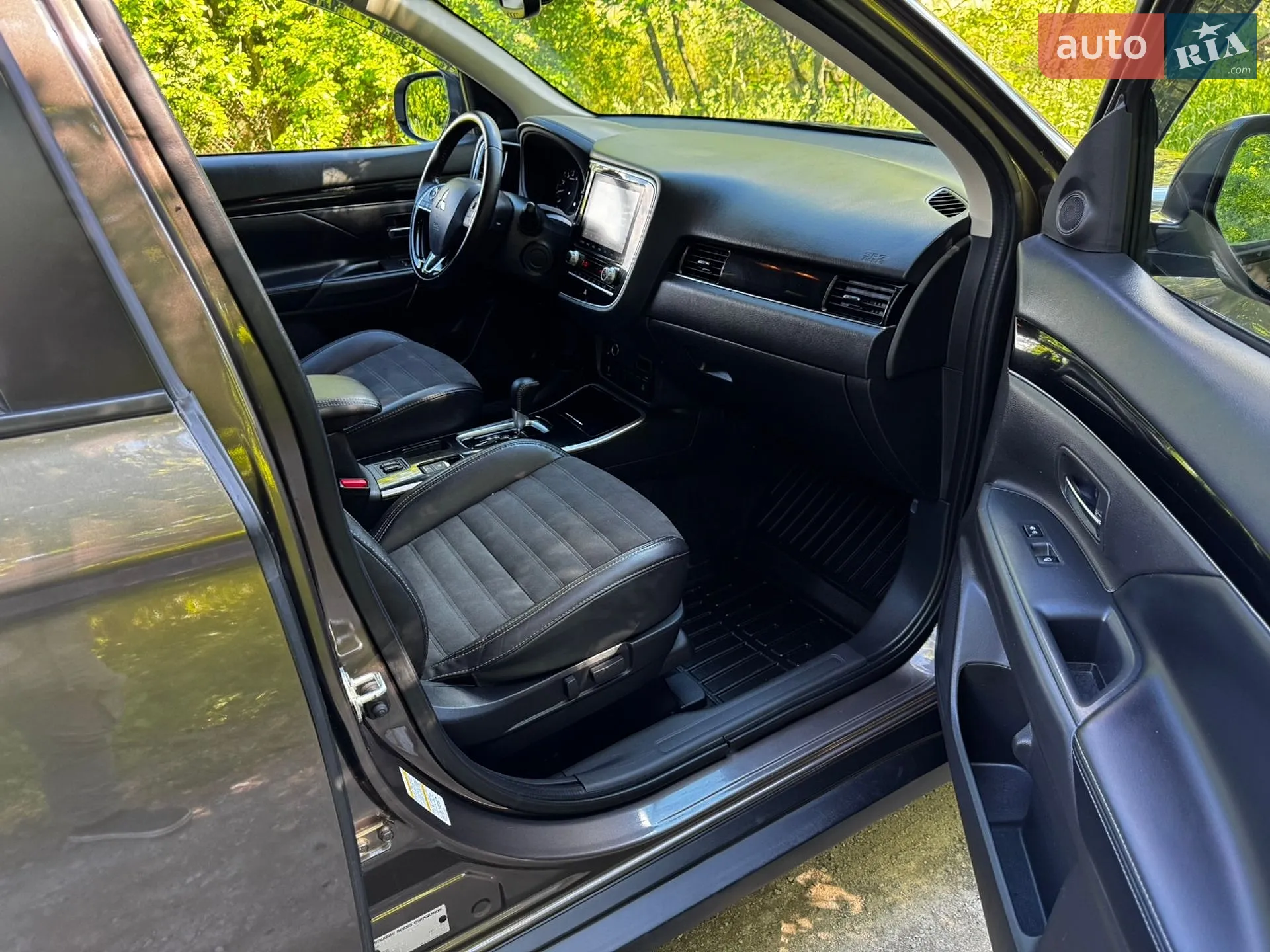 2019 Mitsubishi Outlander - мініатюра 15
