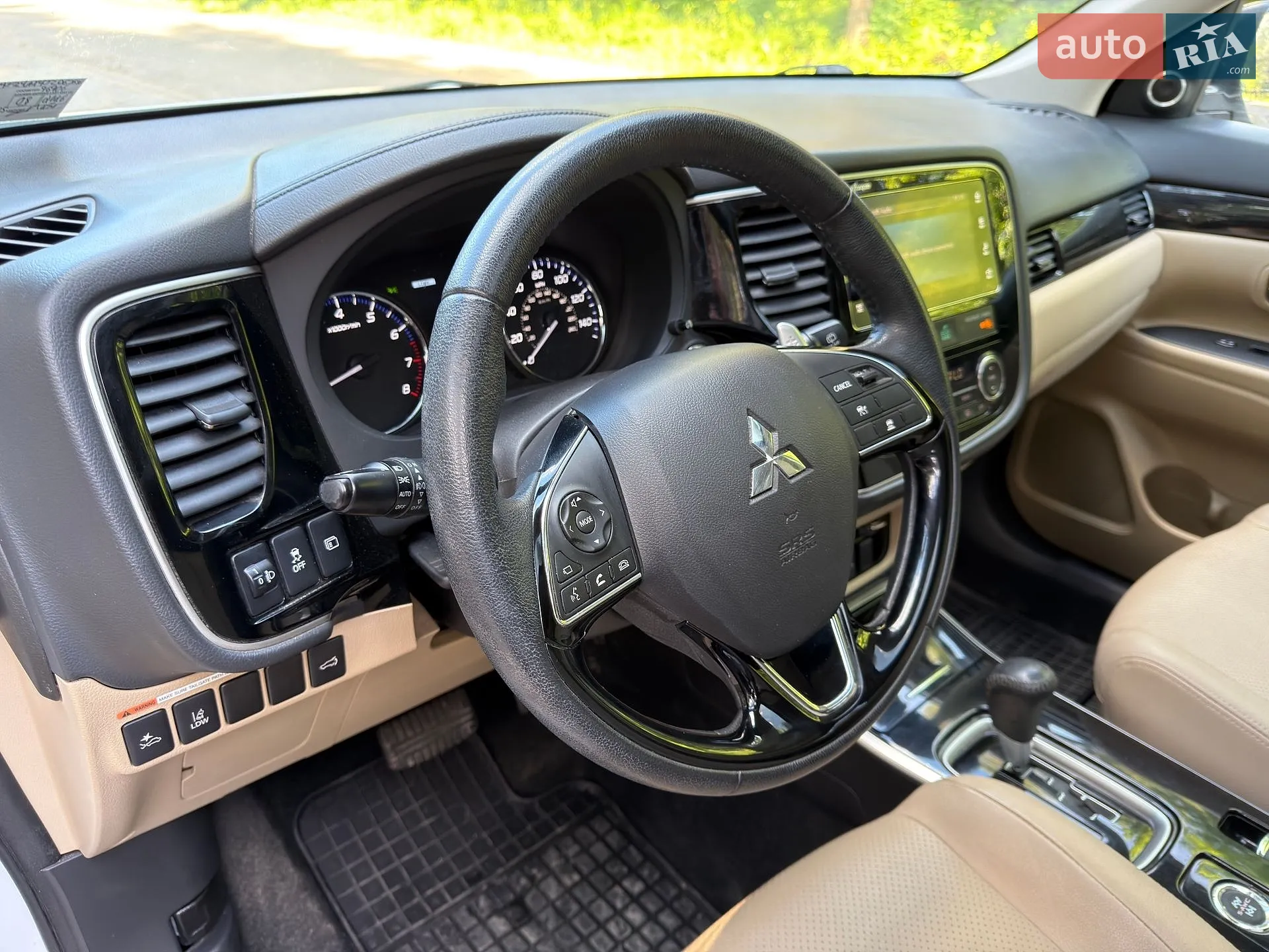 2018 Mitsubishi Outlander - мініатюра 17