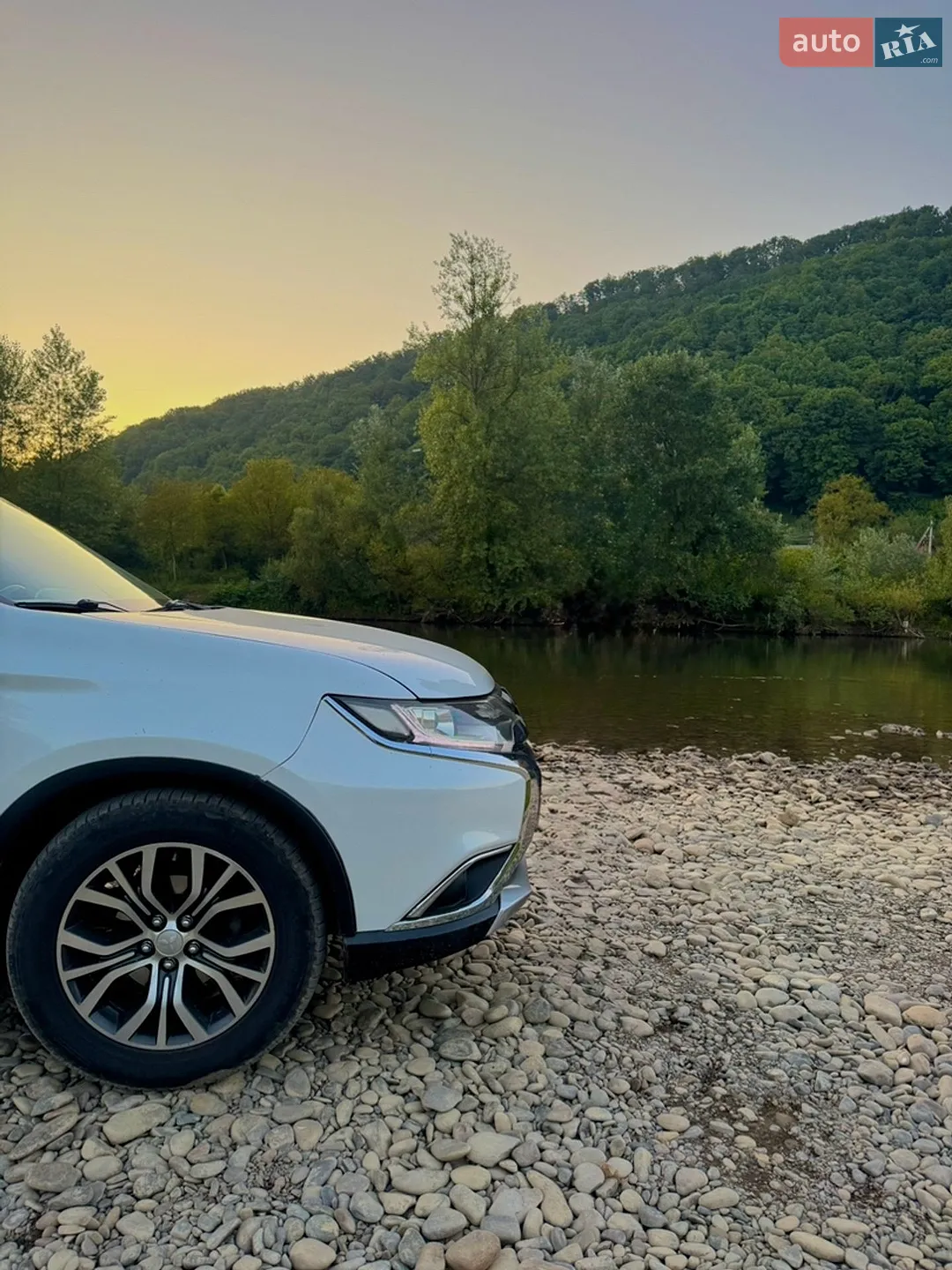 2016 Mitsubishi Outlander - мініатюра 4