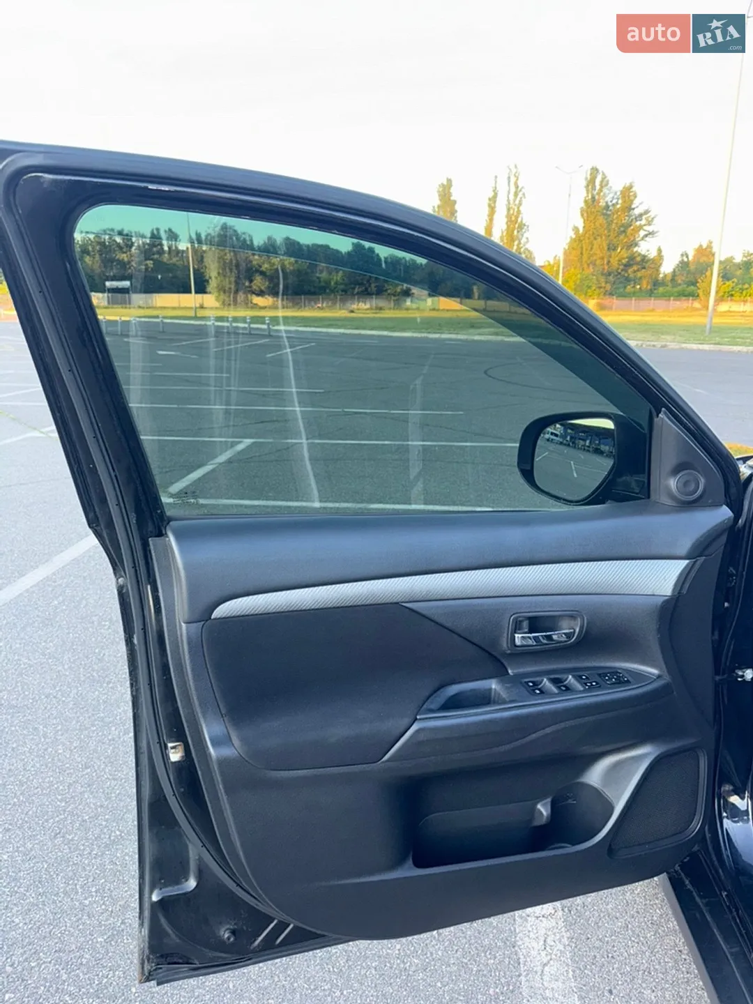 2017 Mitsubishi Outlander - мініатюра 18