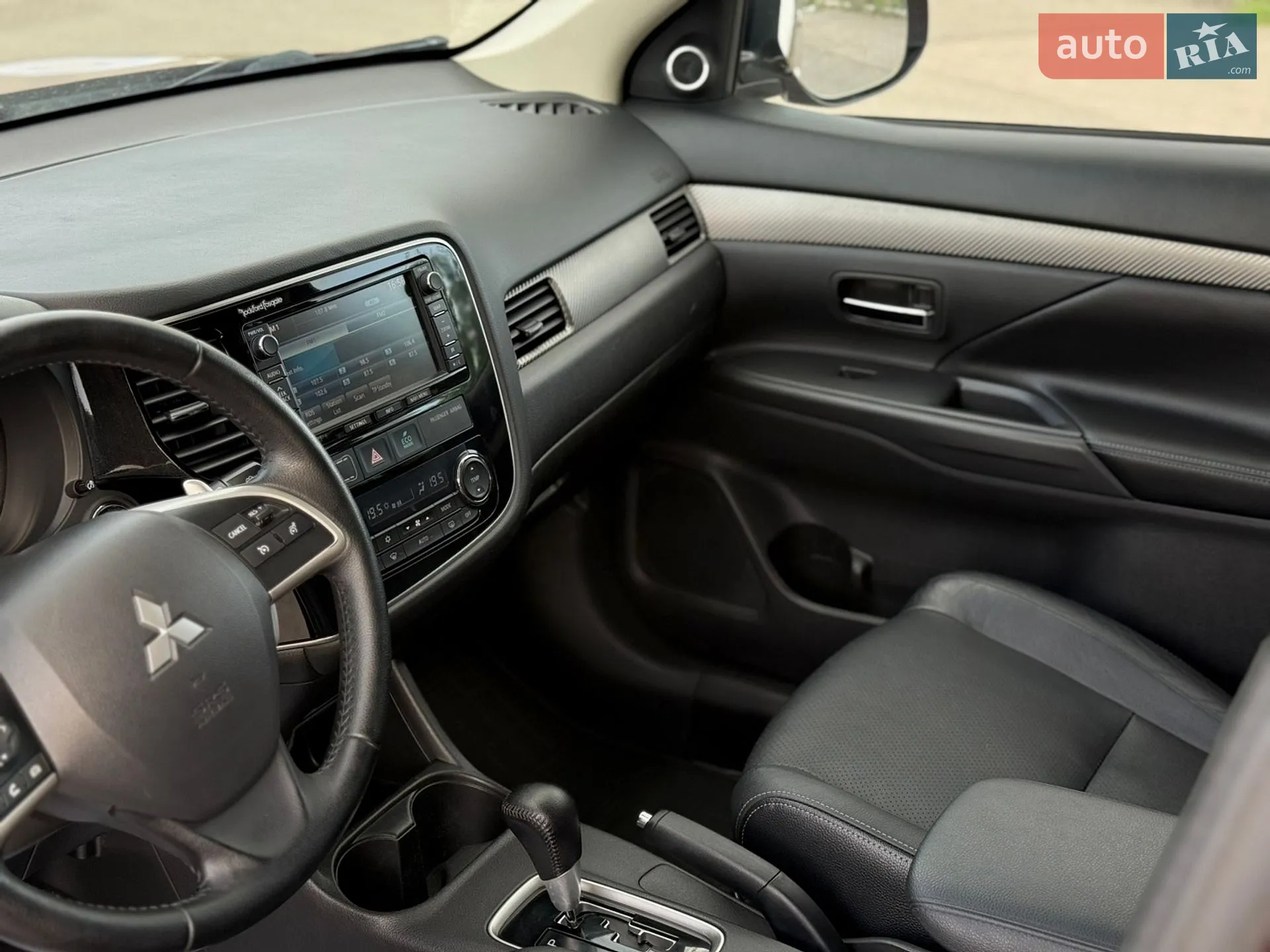 2012 Mitsubishi Outlander - мініатюра 39