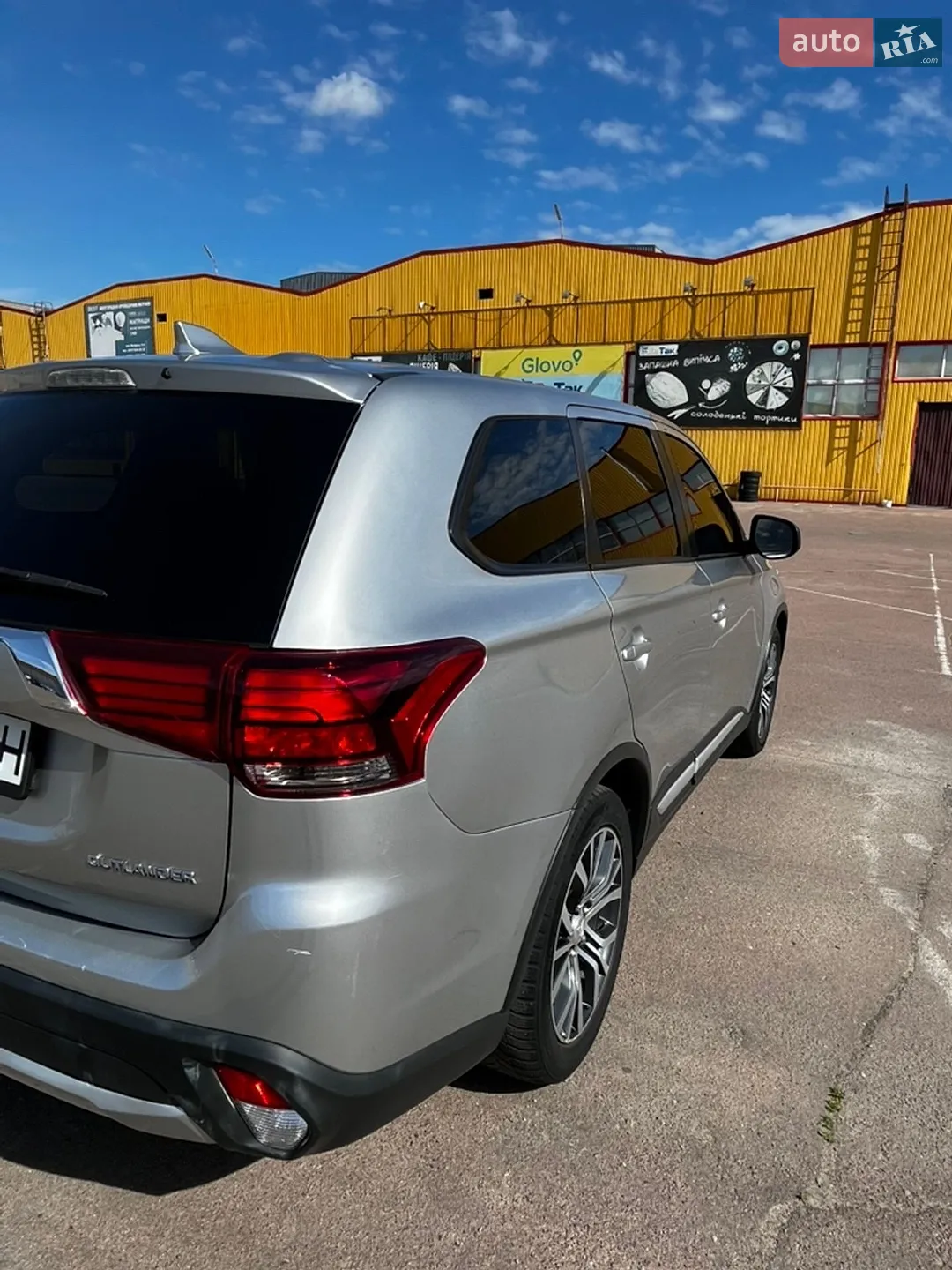2018 Mitsubishi Outlander - мініатюра 8