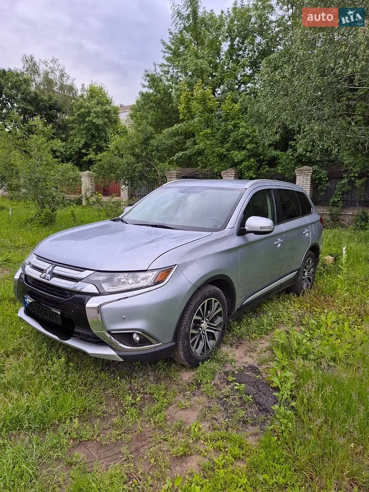 2018 Mitsubishi Outlander - мініатюра 19