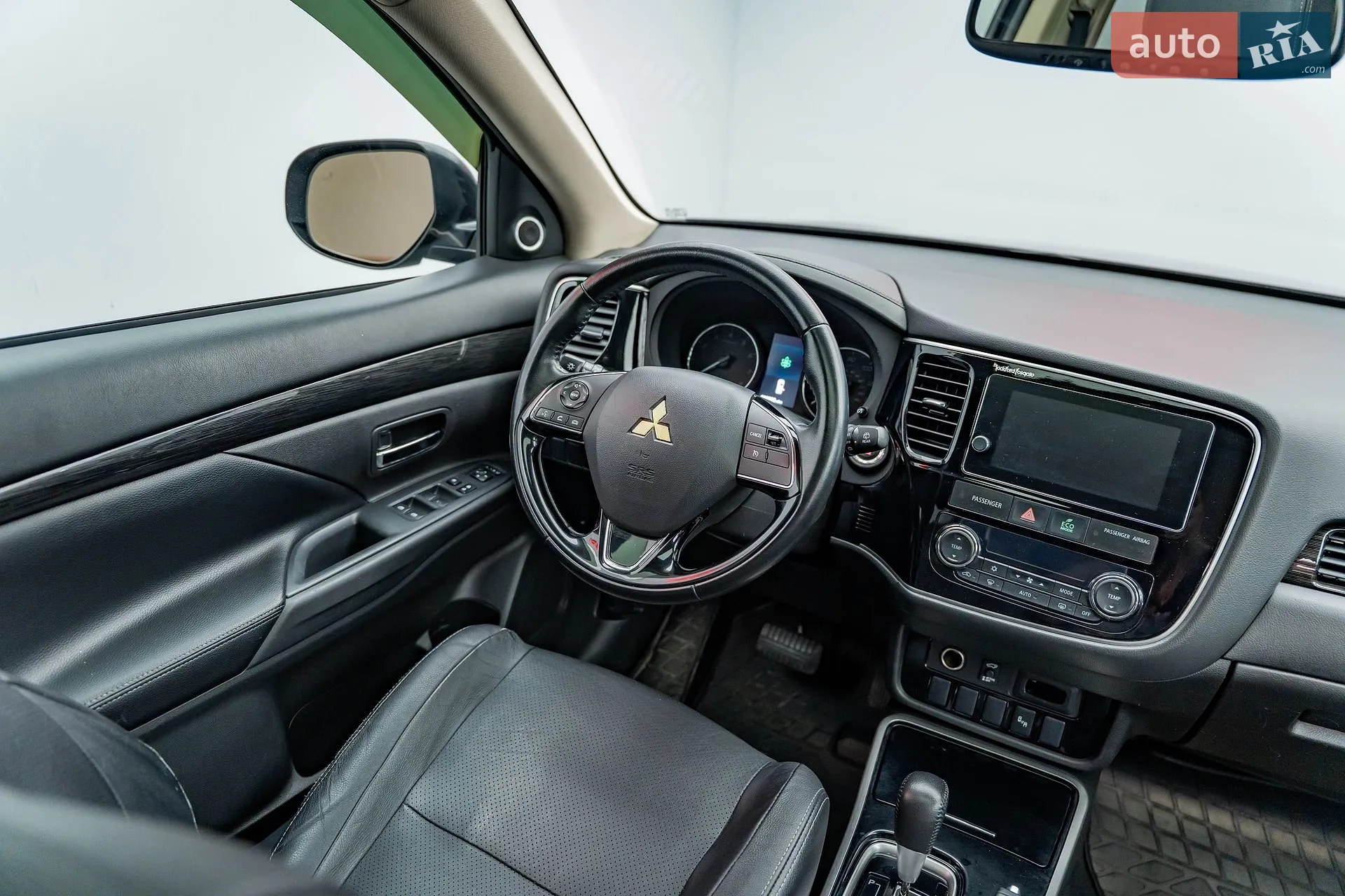 2017 Mitsubishi Outlander - мініатюра 15