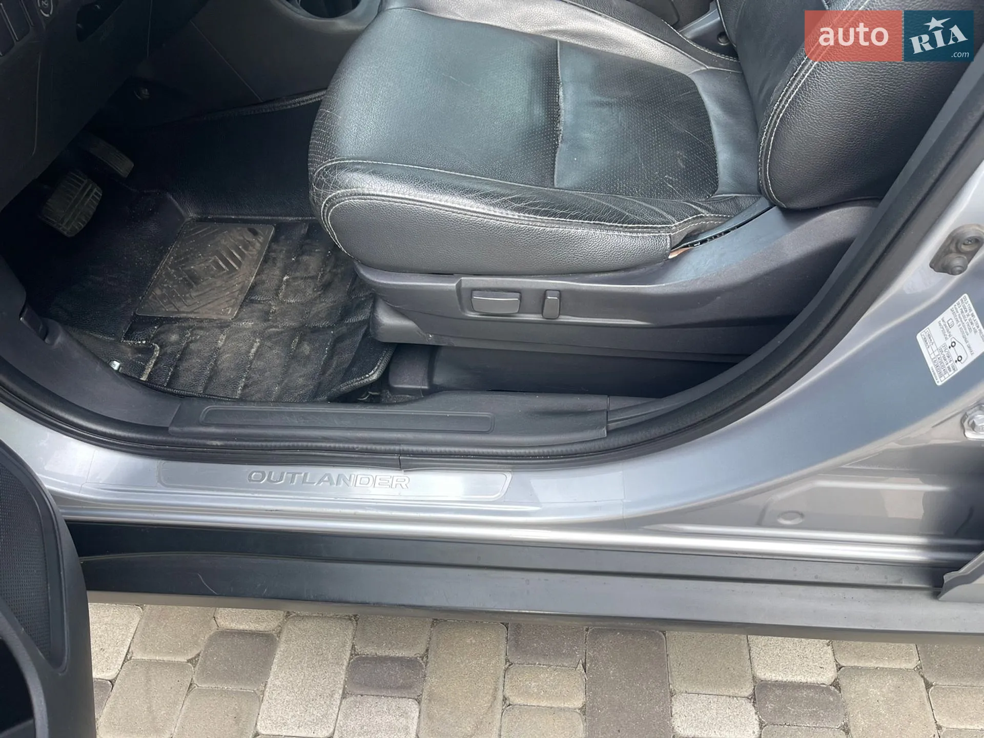 2014 Mitsubishi Outlander - мініатюра 11