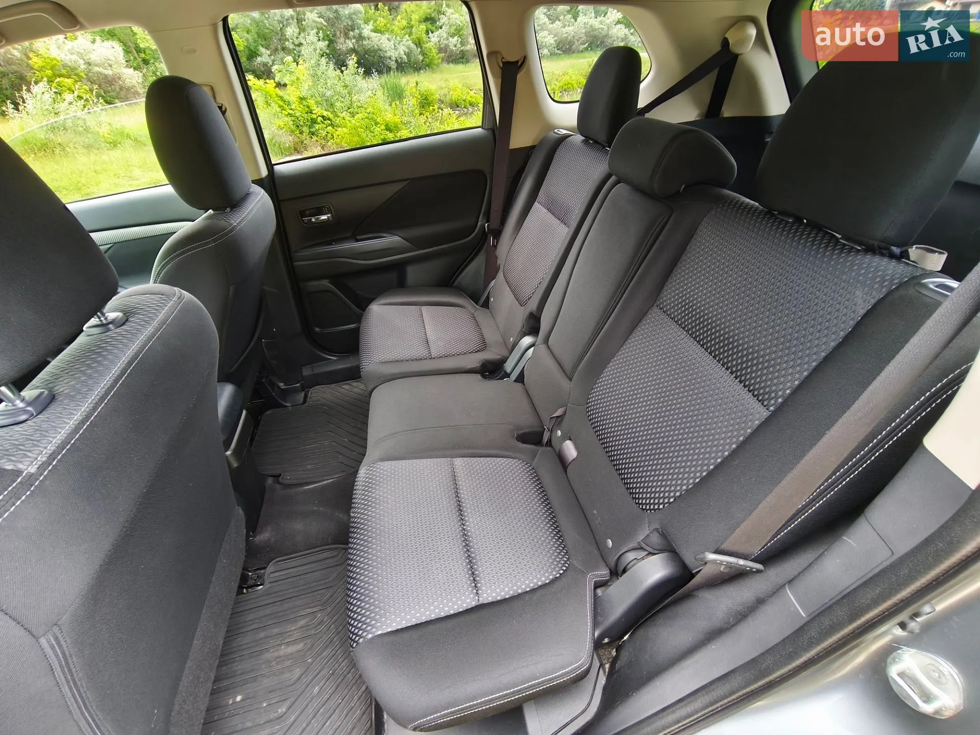 2015 Mitsubishi Outlander - мініатюра 12
