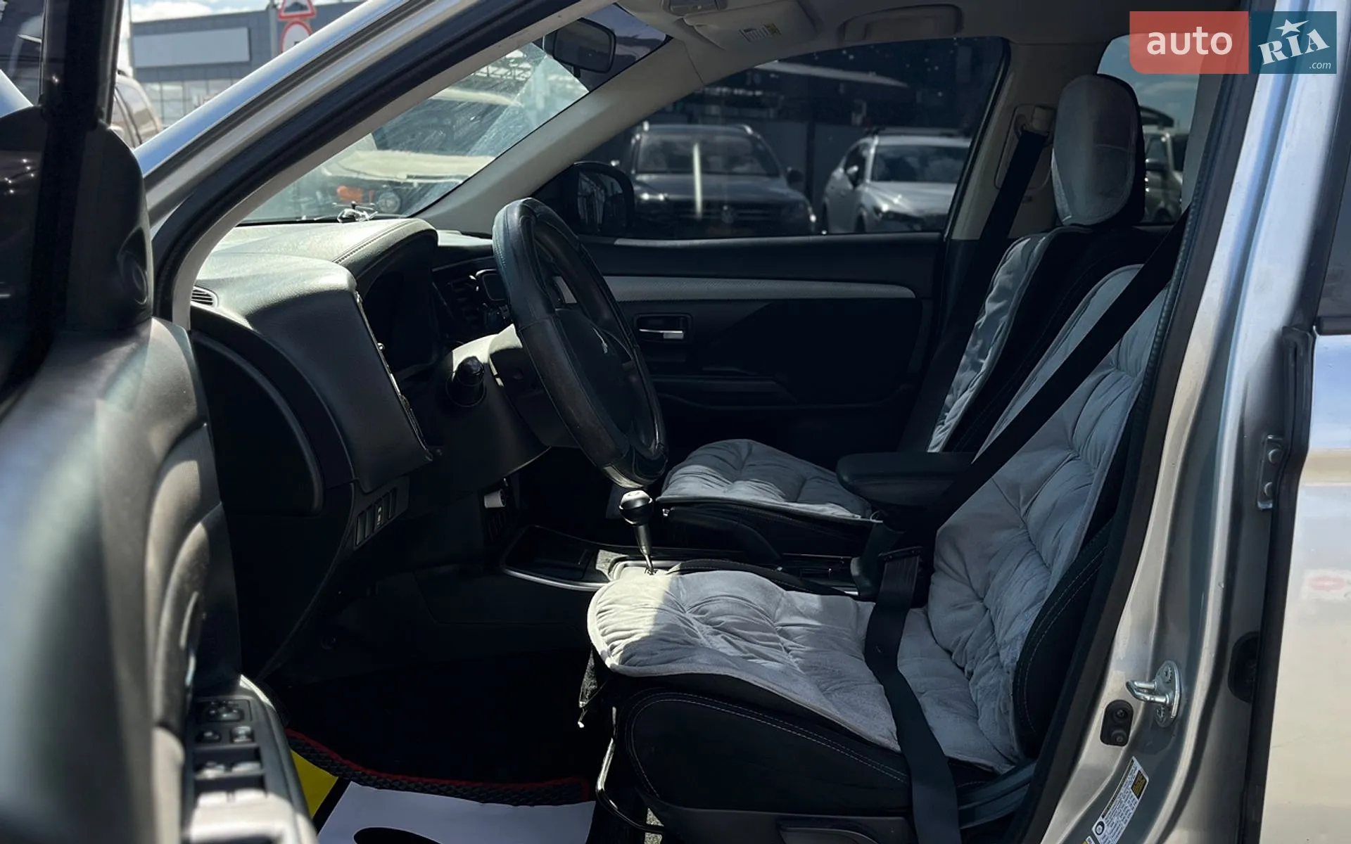 2018 Mitsubishi Outlander - мініатюра 9