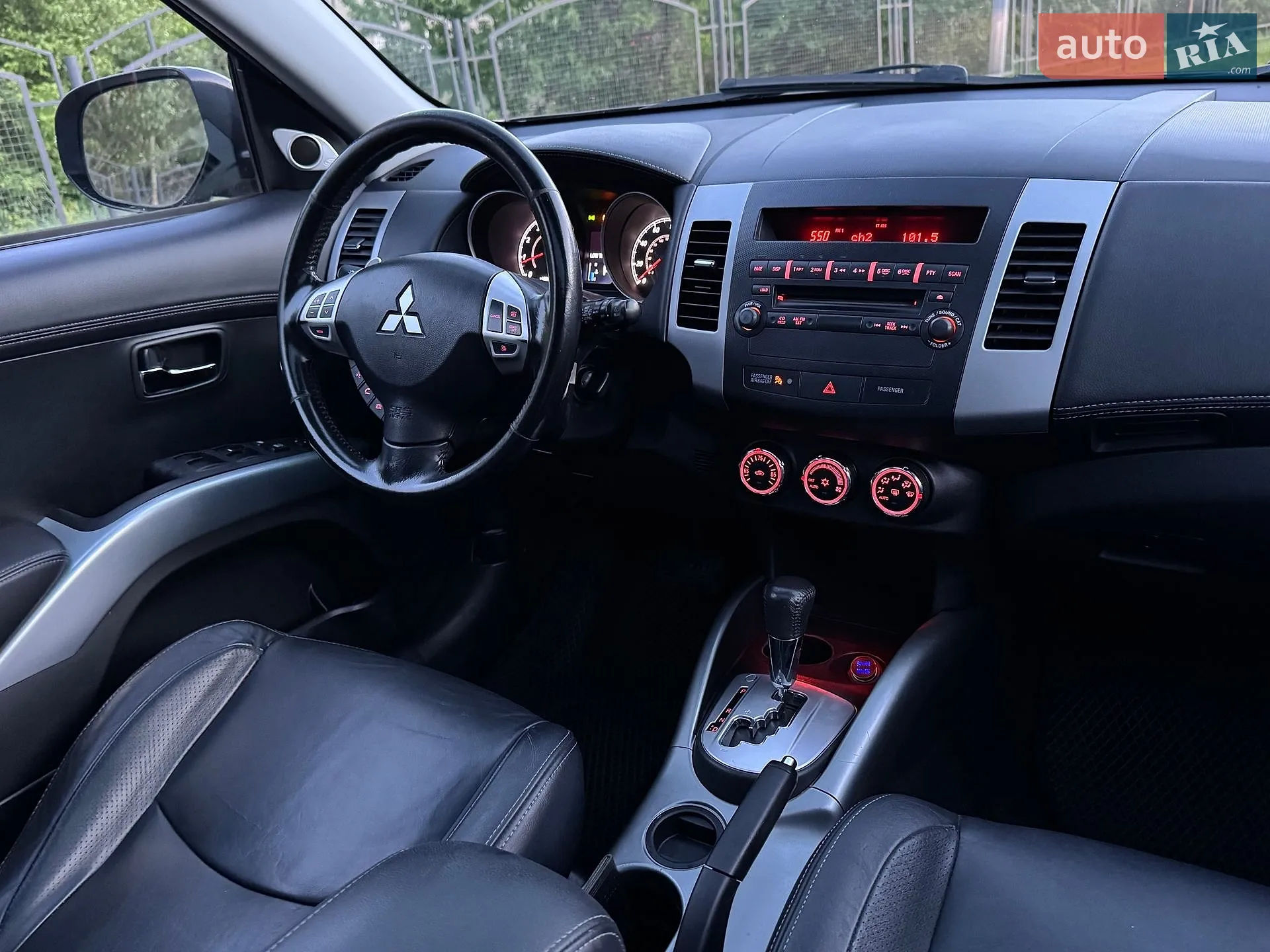2010 Mitsubishi Outlander - мініатюра 24