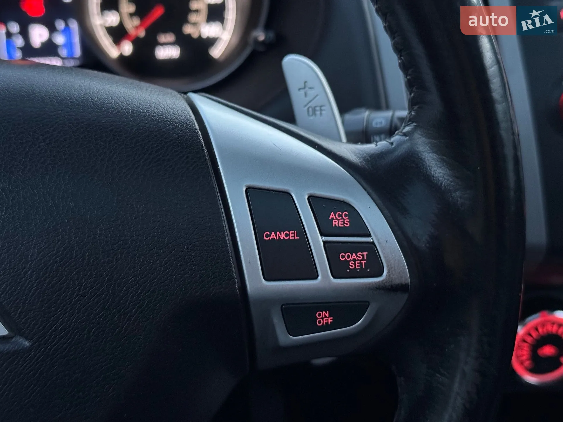 2010 Mitsubishi Outlander - мініатюра 31