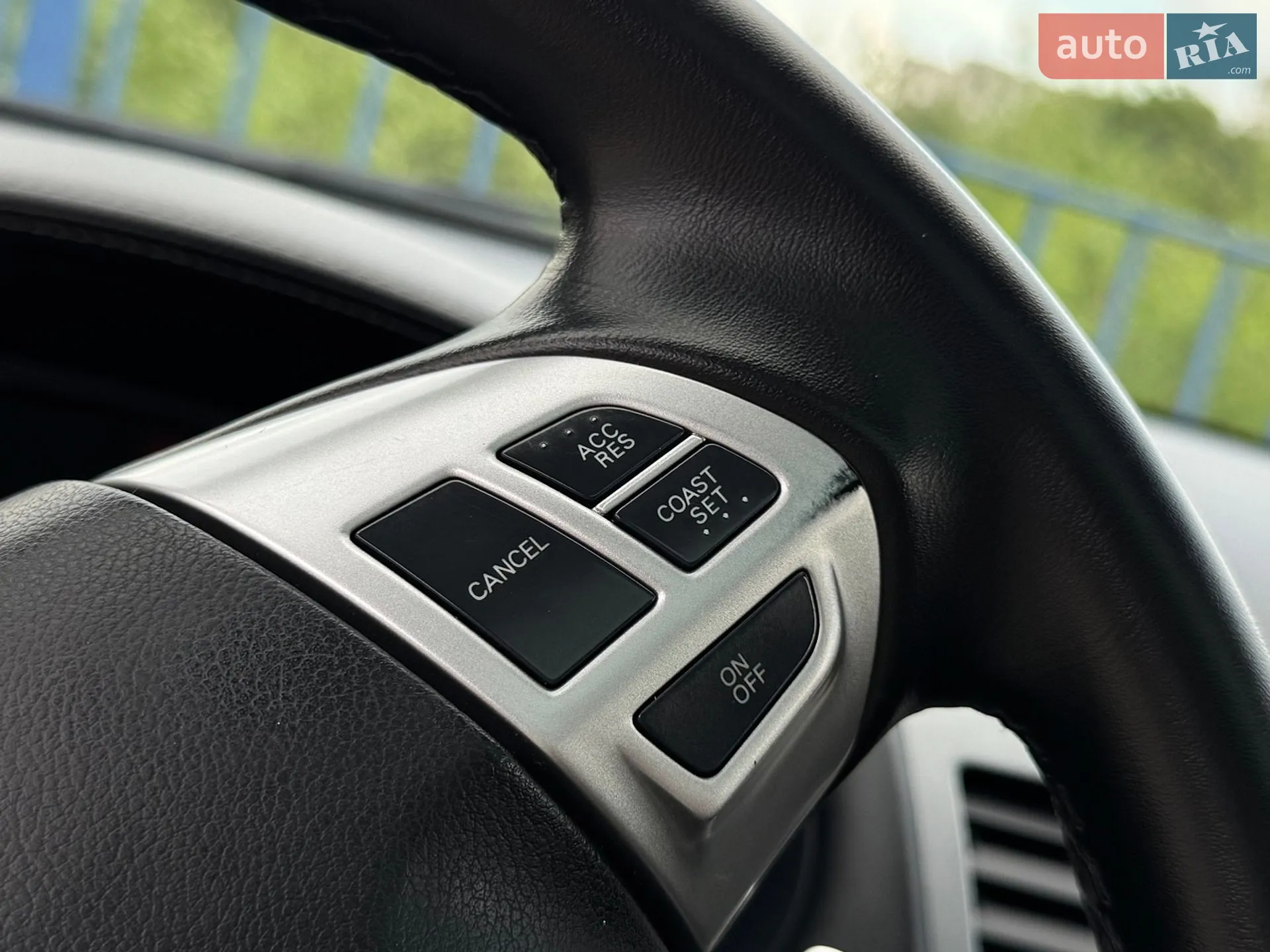 2012 Mitsubishi Outlander - мініатюра 42