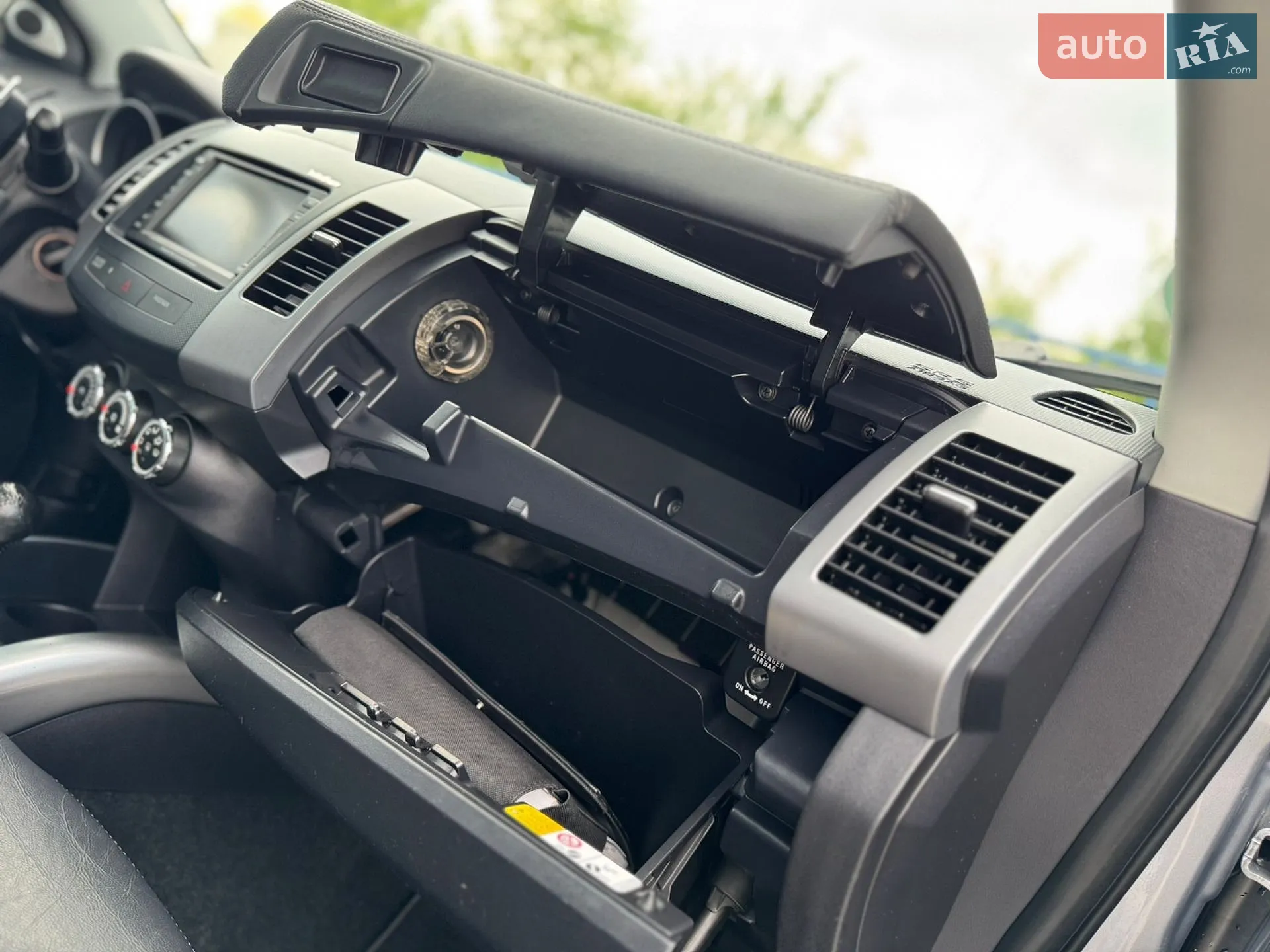 2012 Mitsubishi Outlander - мініатюра 55