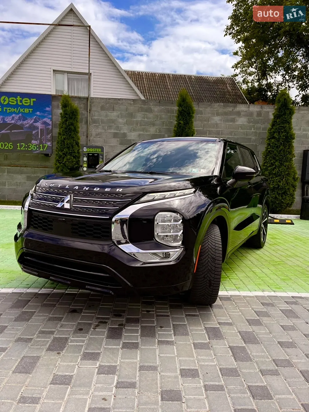 2022 Mitsubishi Outlander - мініатюра 2