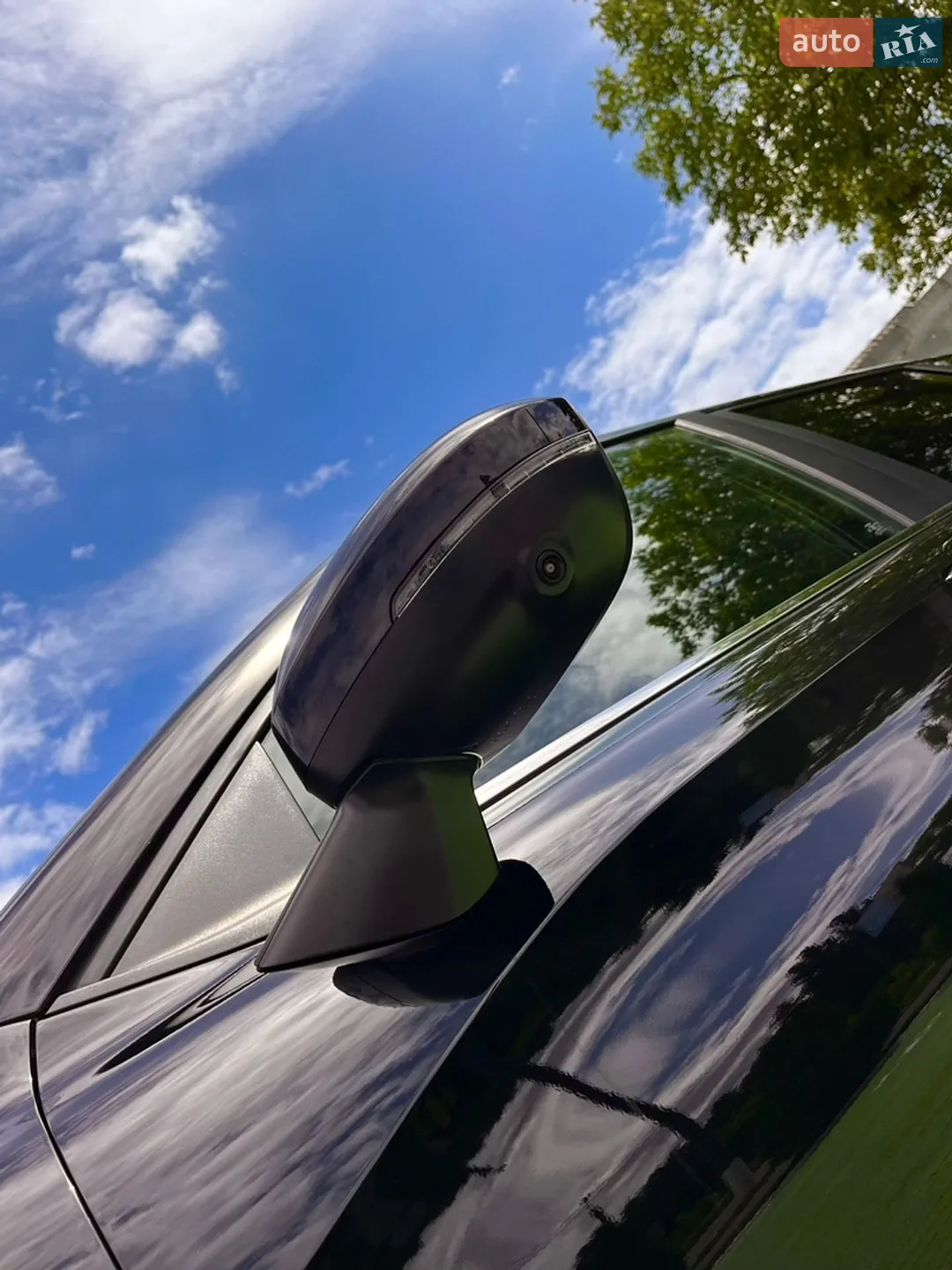 2022 Mitsubishi Outlander - мініатюра 21