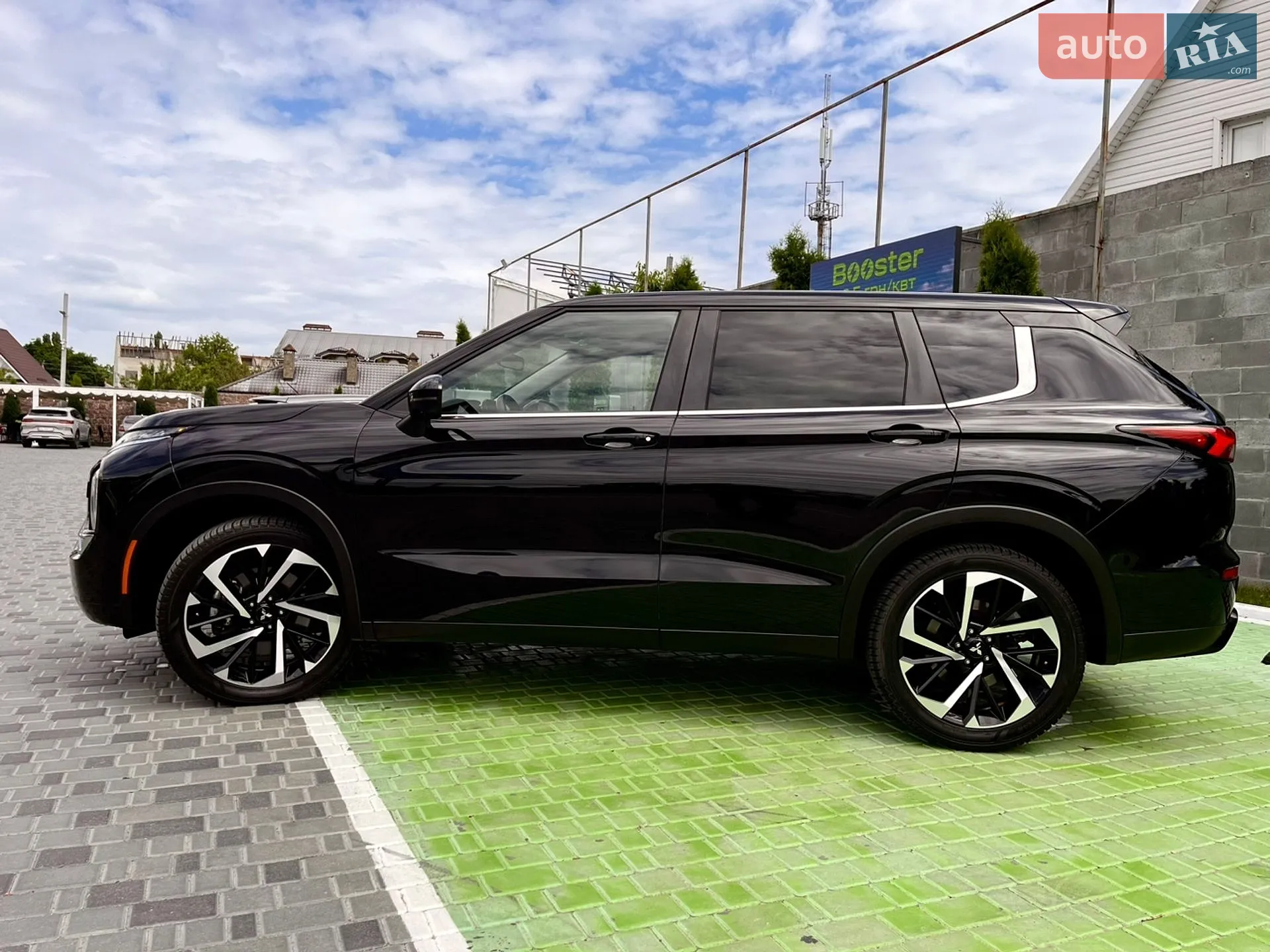 2022 Mitsubishi Outlander - мініатюра 10