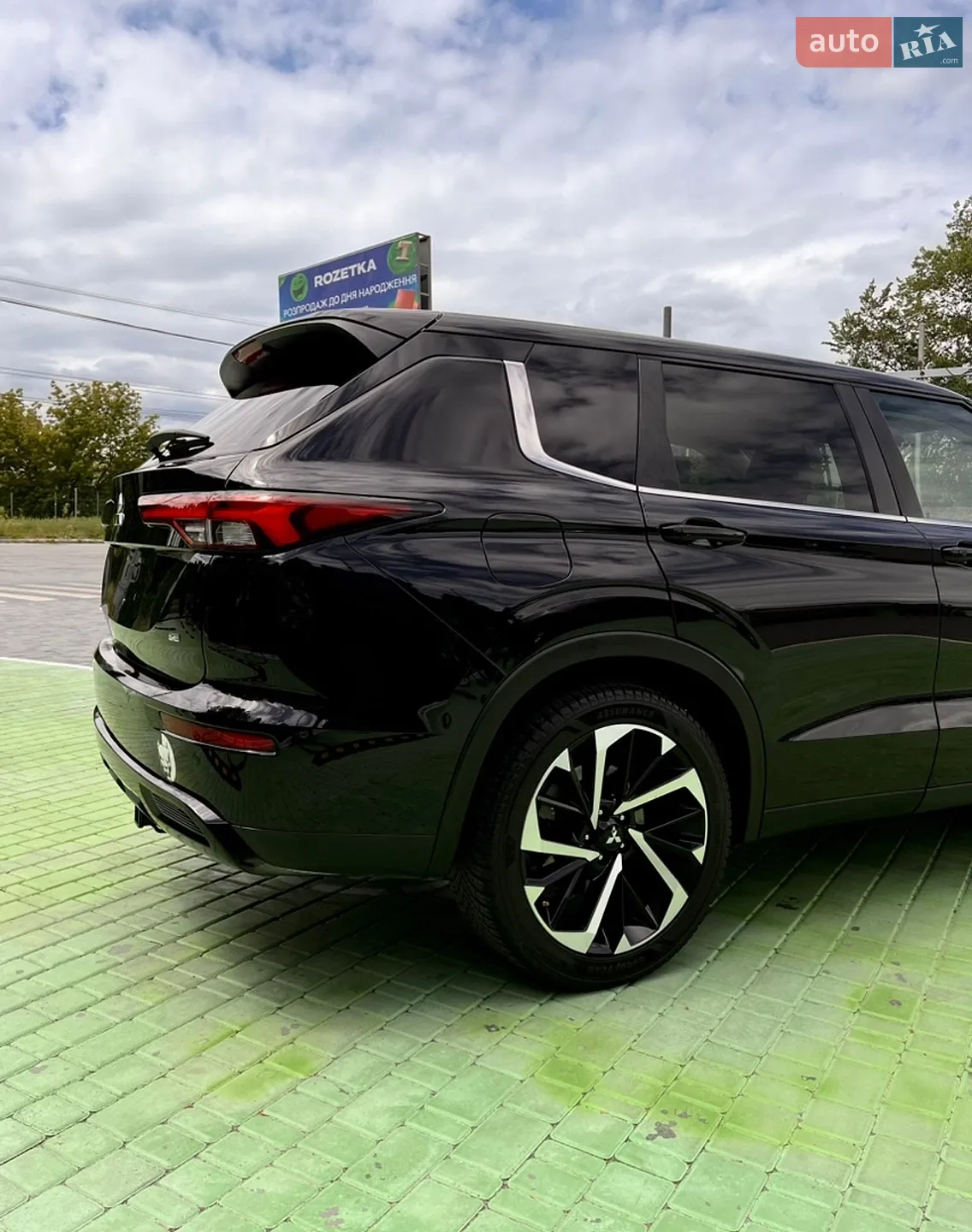 2022 Mitsubishi Outlander - мініатюра 11