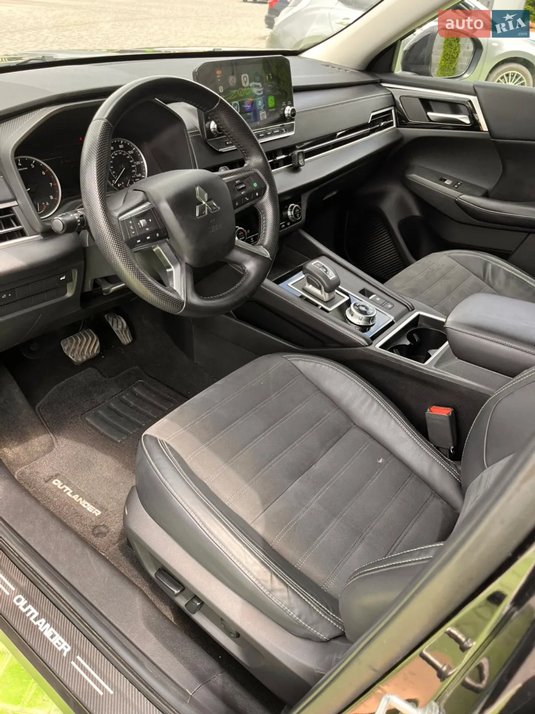 2022 Mitsubishi Outlander - мініатюра 30