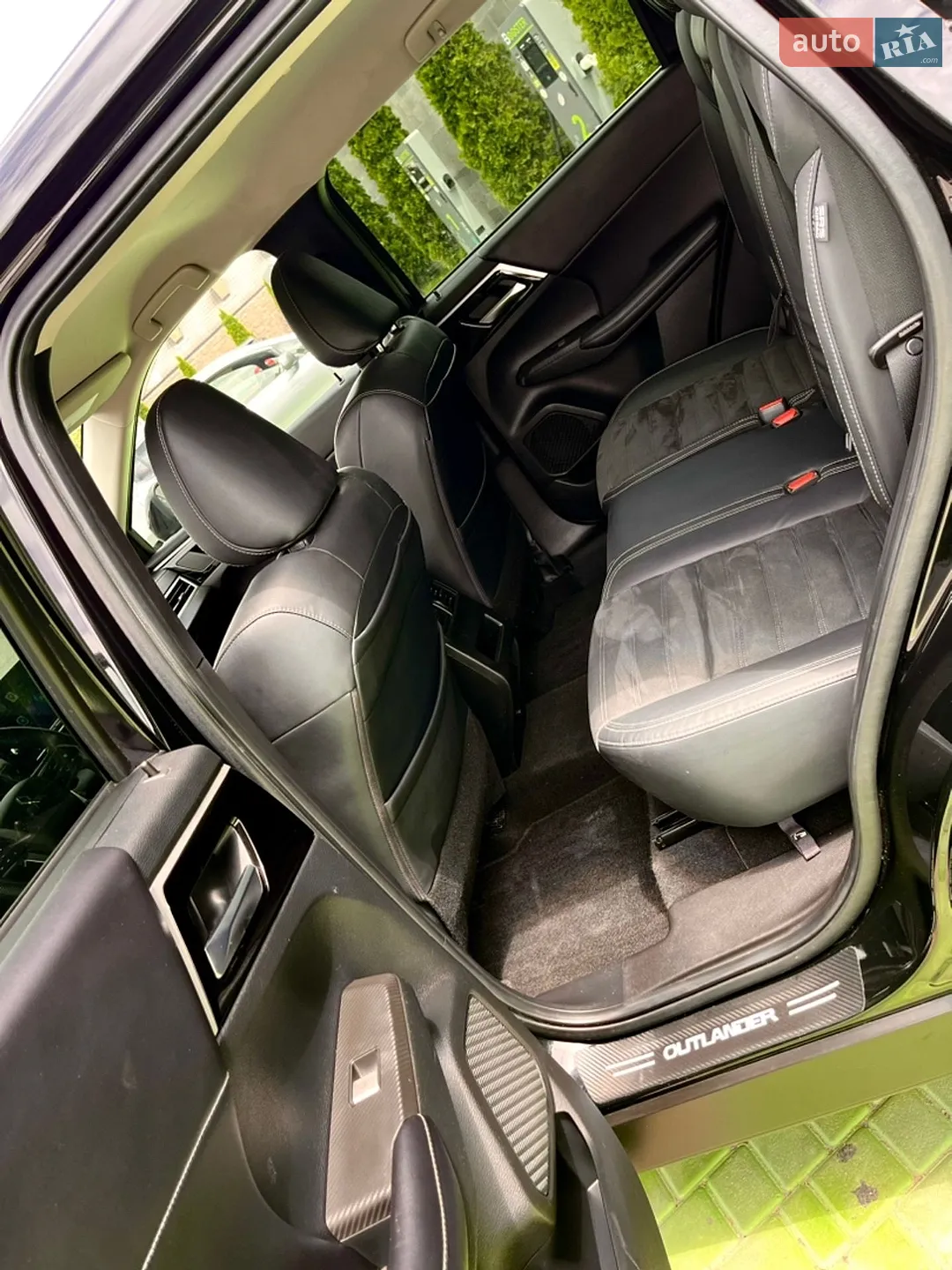 2022 Mitsubishi Outlander - мініатюра 33