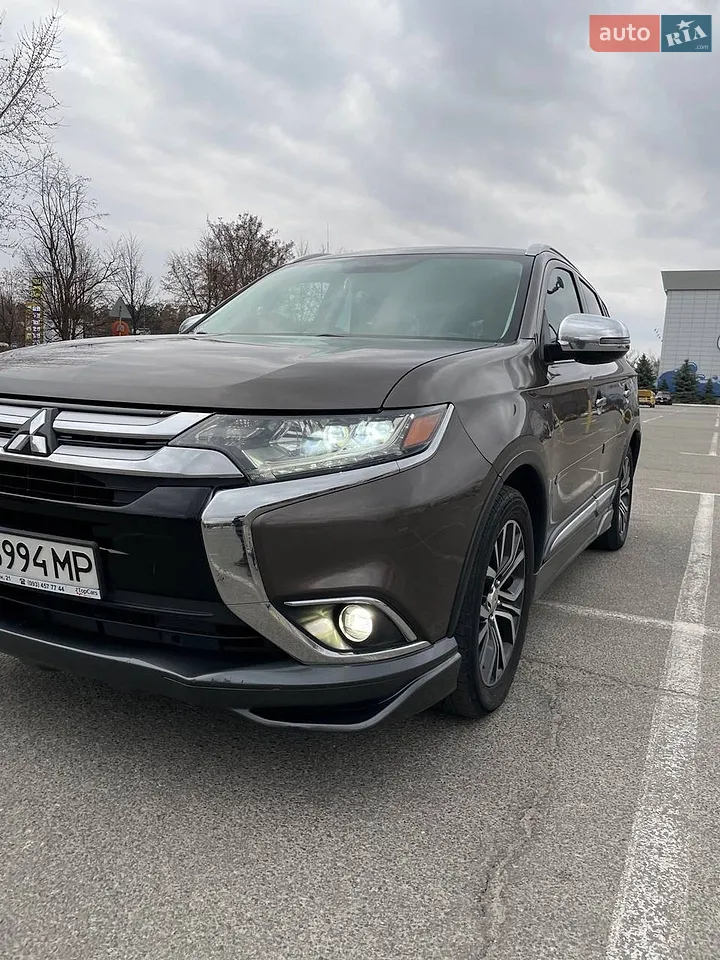 2014 Mitsubishi Outlander - мініатюра 19