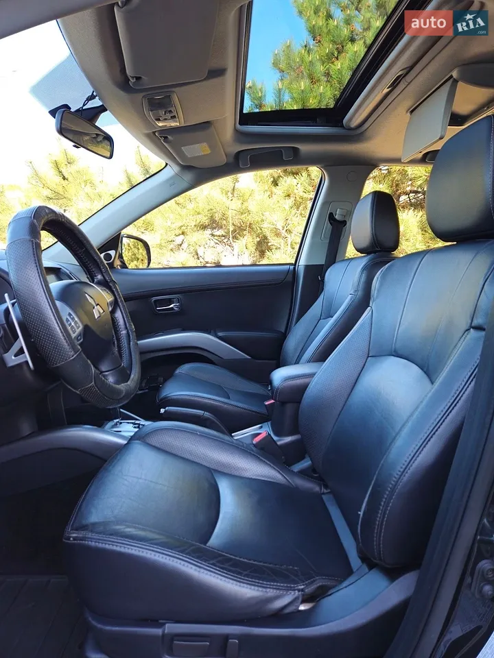 2011 Mitsubishi Outlander - мініатюра 31