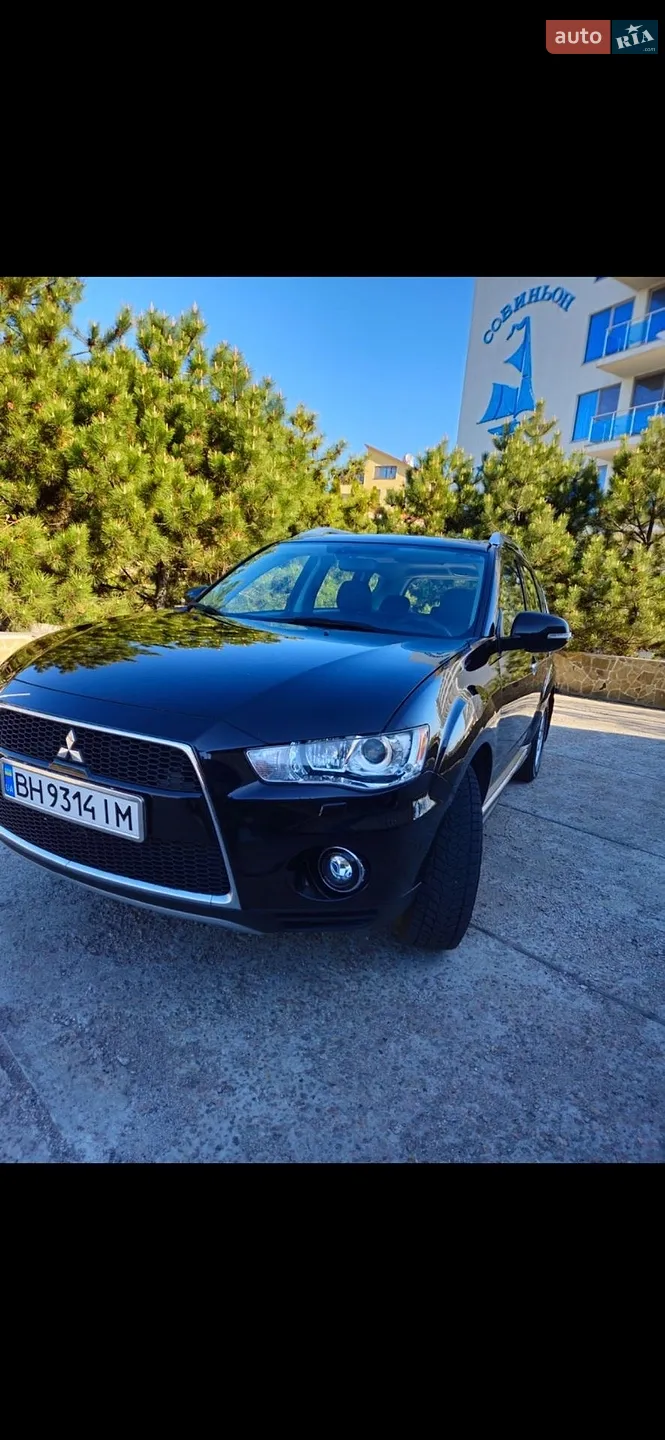 2010 Mitsubishi Outlander - мініатюра 13