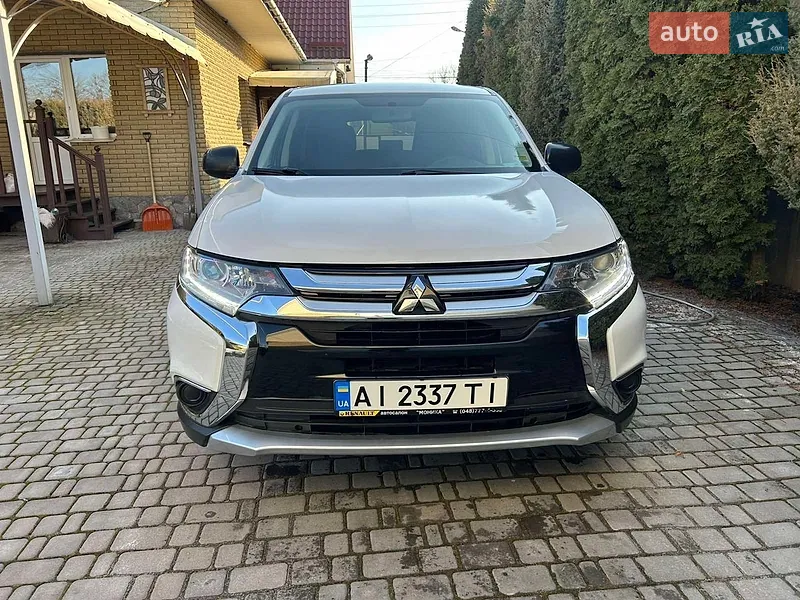 Mitsubishi Outlander 2016 VIN JA4JZ4AX3HZ019513 фото оголошення 37 з 83