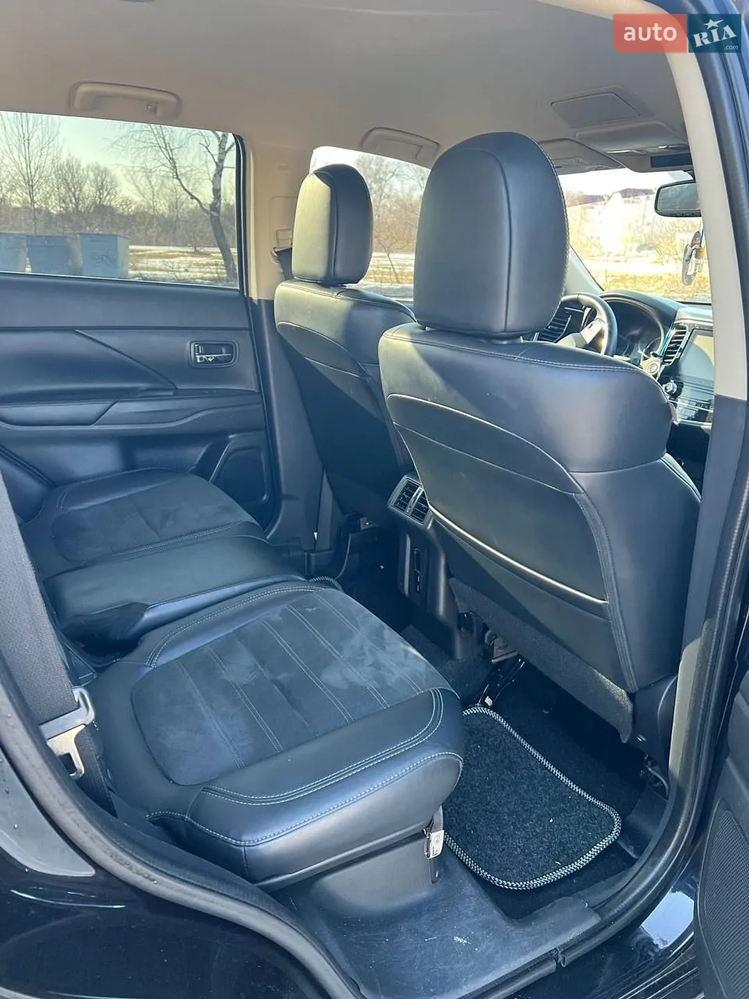 2020 Mitsubishi Outlander - мініатюра 19