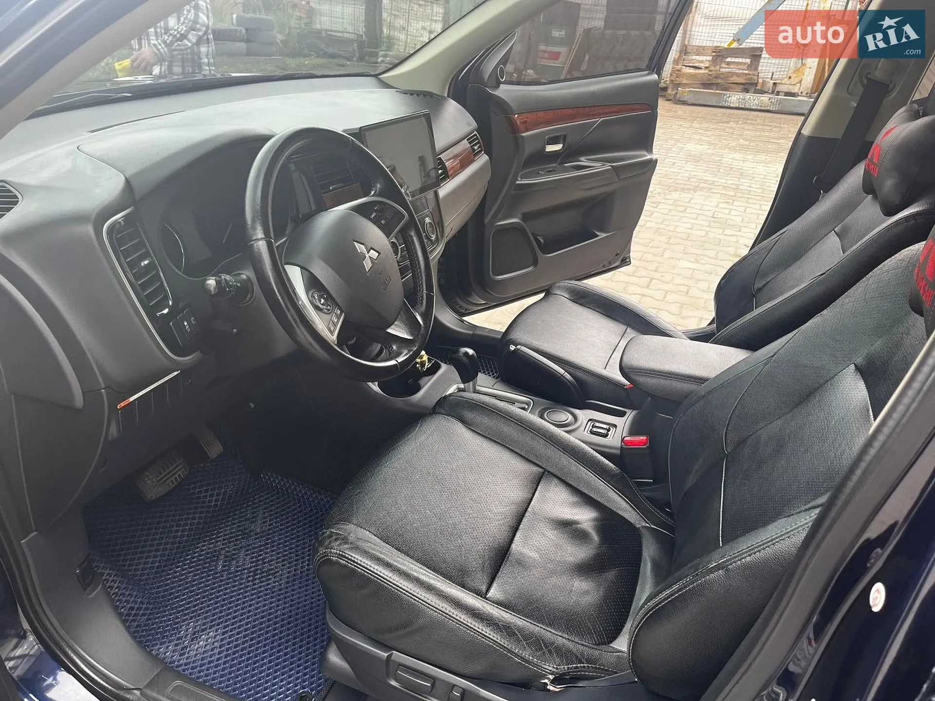 2014 Mitsubishi Outlander - мініатюра 18