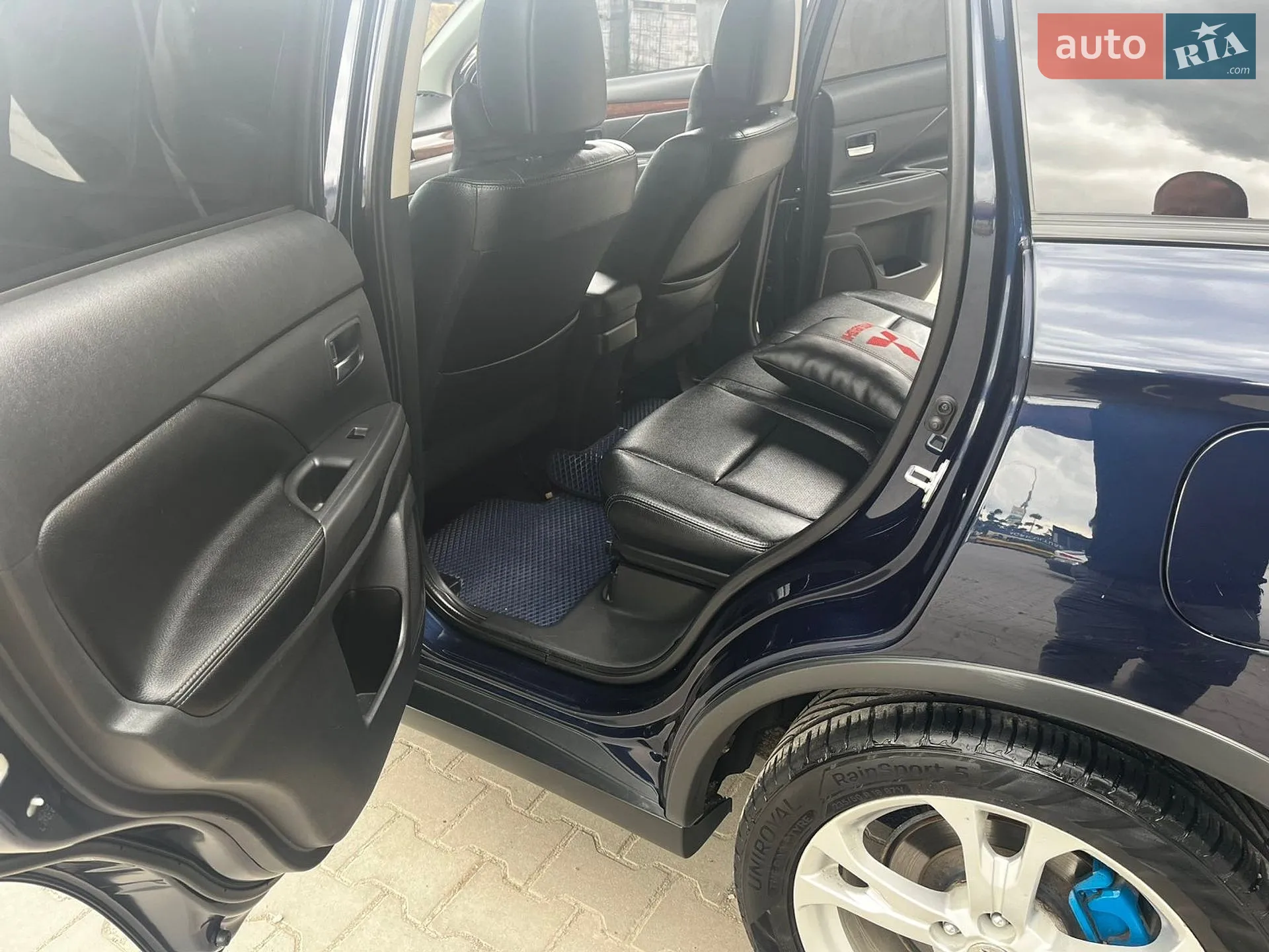 2014 Mitsubishi Outlander - мініатюра 16