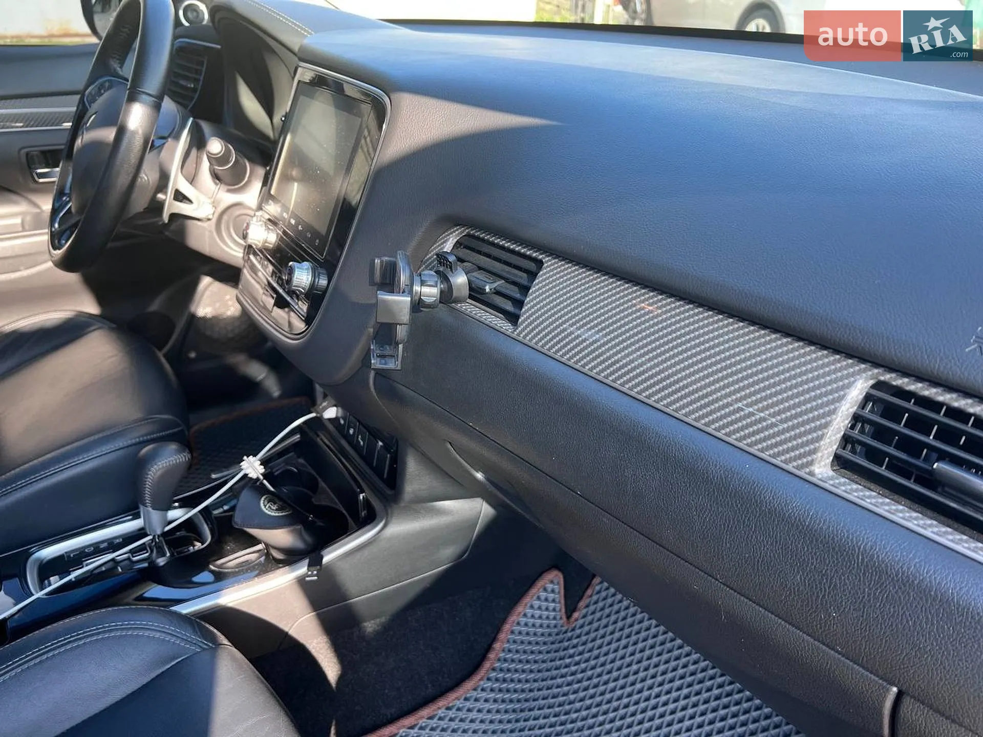 2021 Mitsubishi Outlander - мініатюра 11