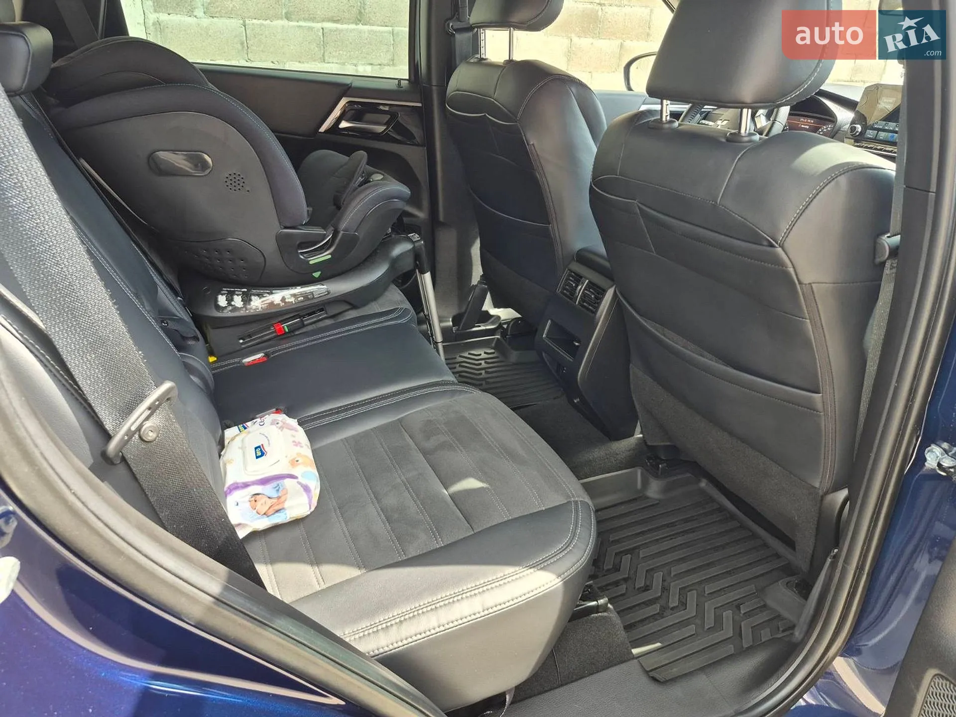 2022 Mitsubishi Outlander - мініатюра 27