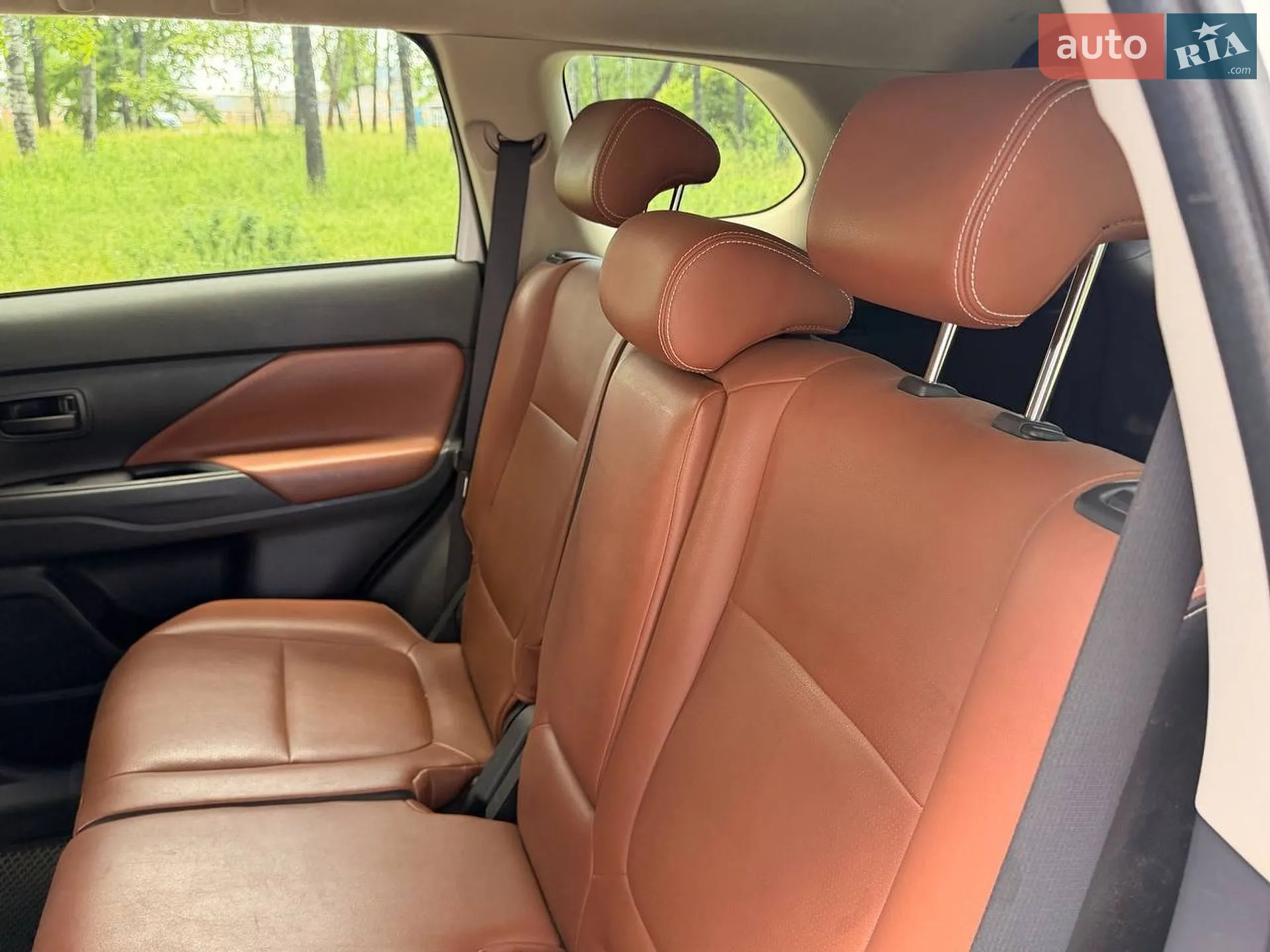 2014 Mitsubishi Outlander - мініатюра 26