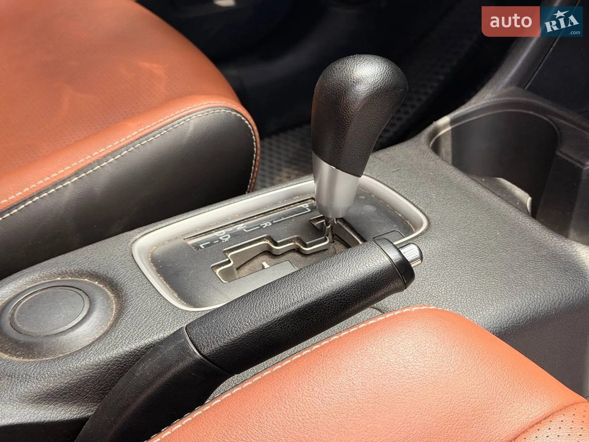 2014 Mitsubishi Outlander - мініатюра 36