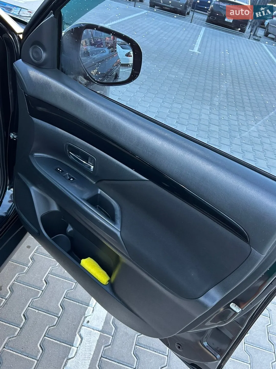 2017 Mitsubishi Outlander - мініатюра 8