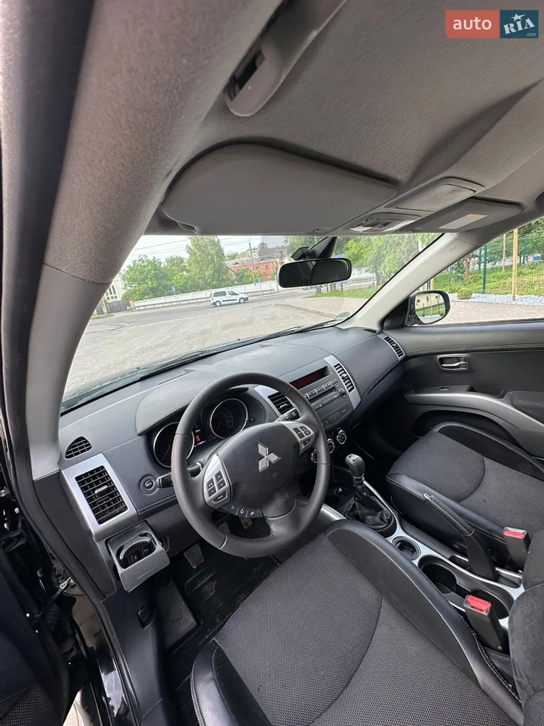 2011 Mitsubishi Outlander - мініатюра 24
